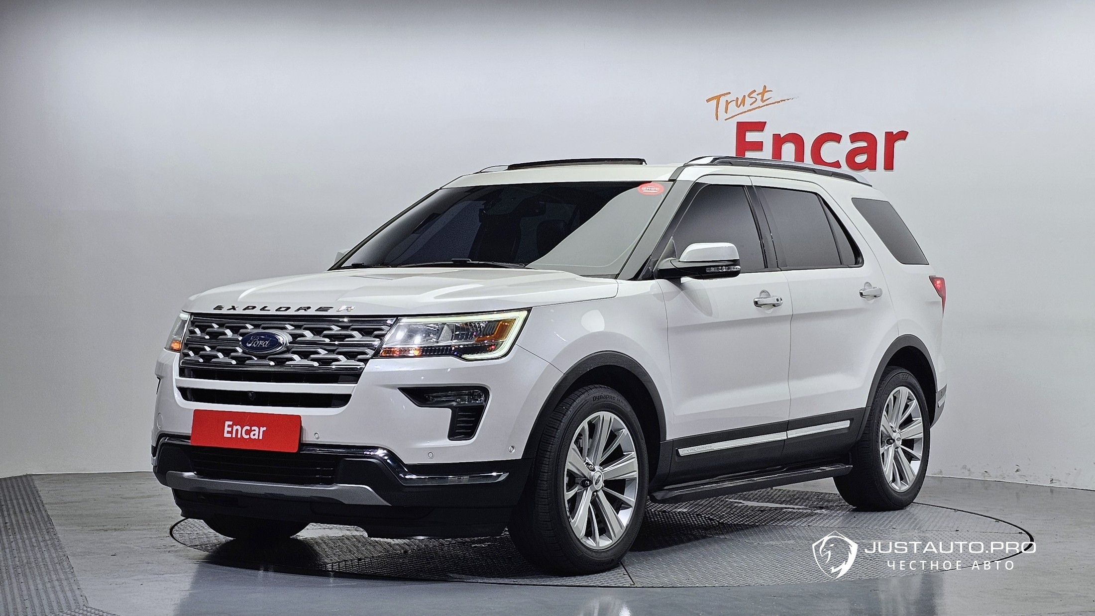 Автомобиль Ford Explorer