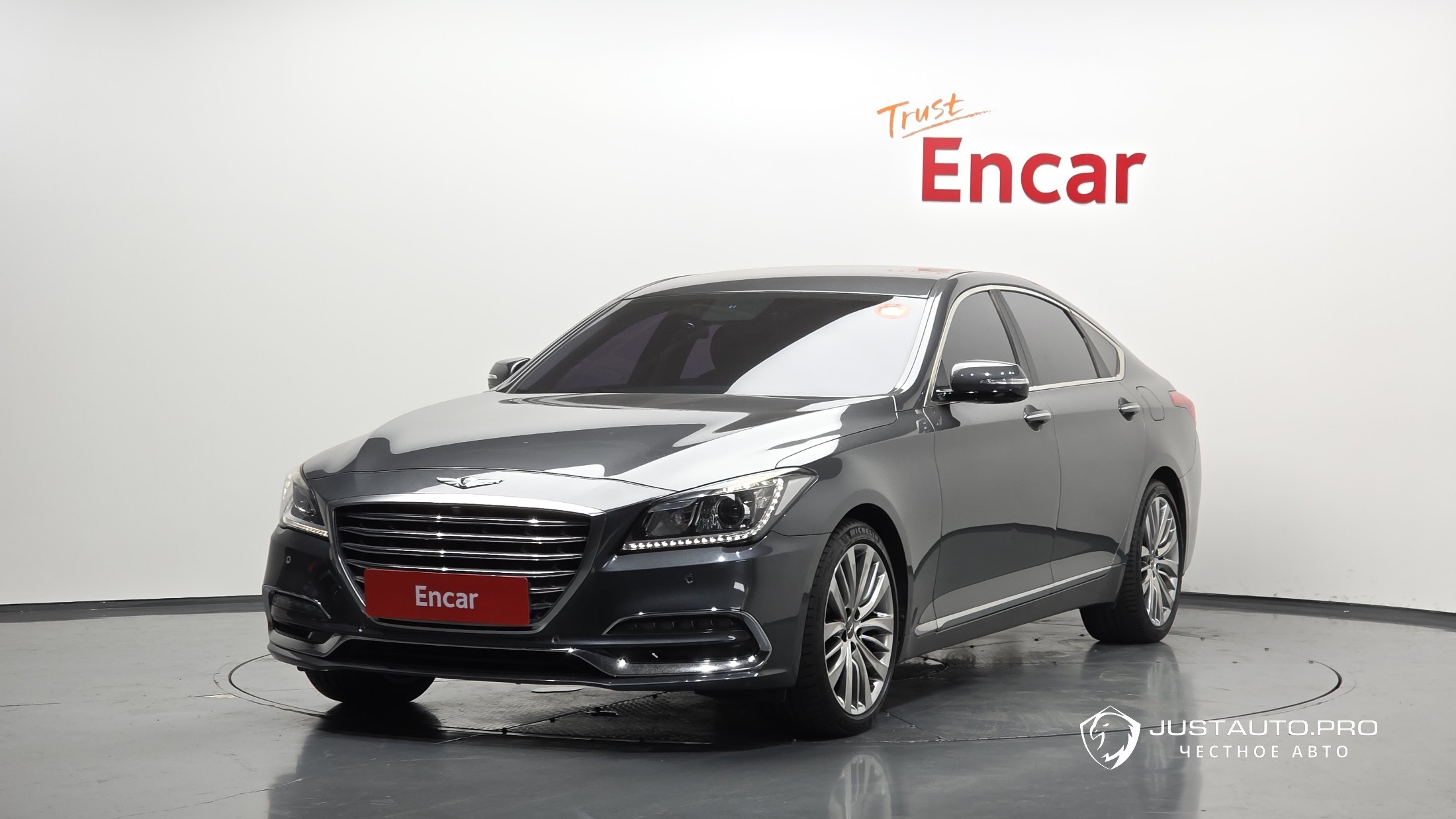 Автомобиль Genesis G80