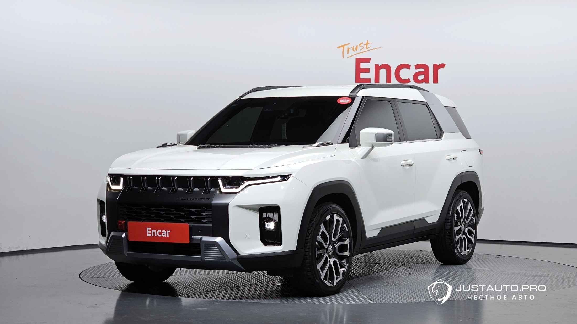 Автомобиль KG_Mobility_Ssangyong Torres