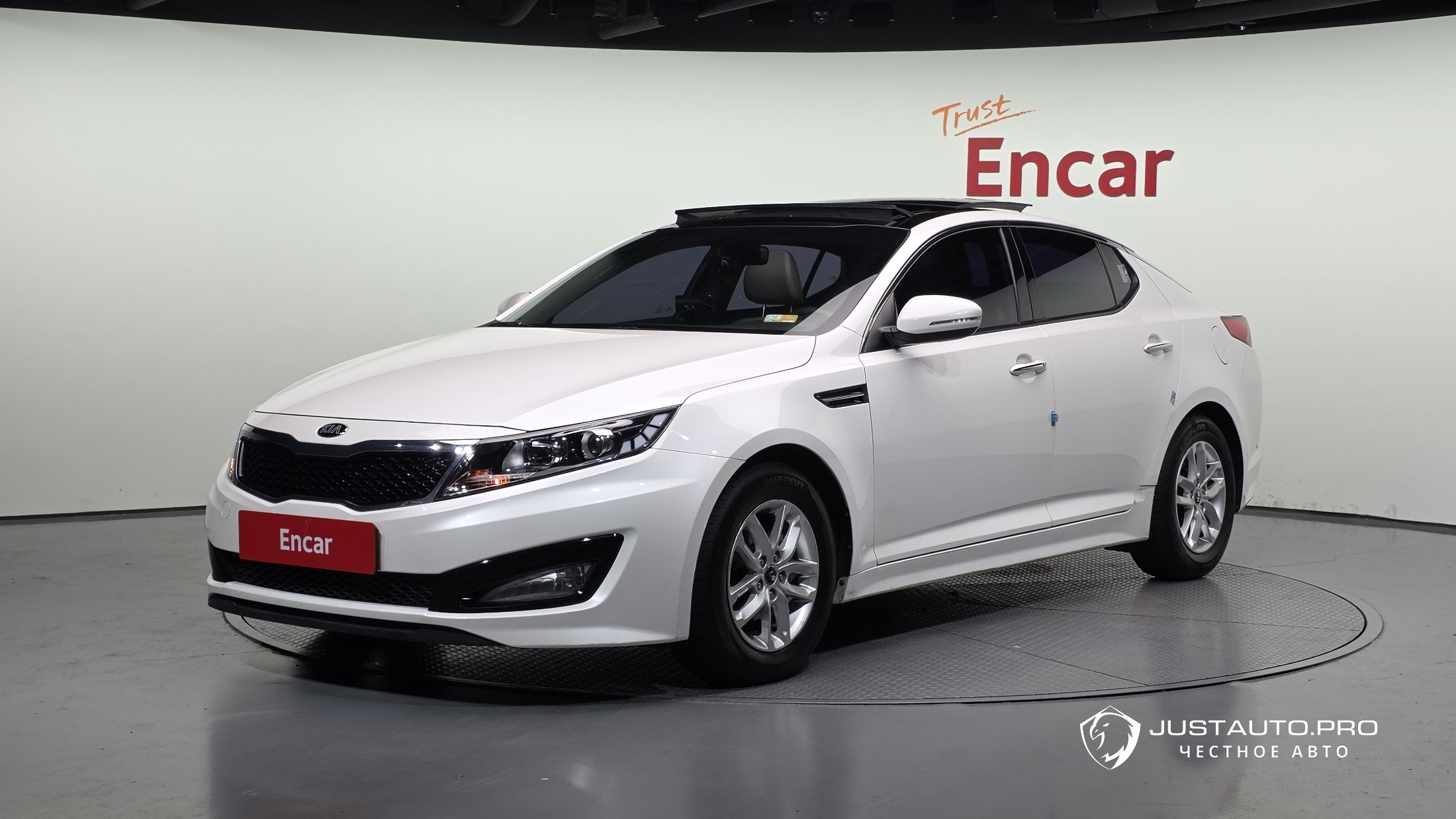 Автомобиль Kia K5