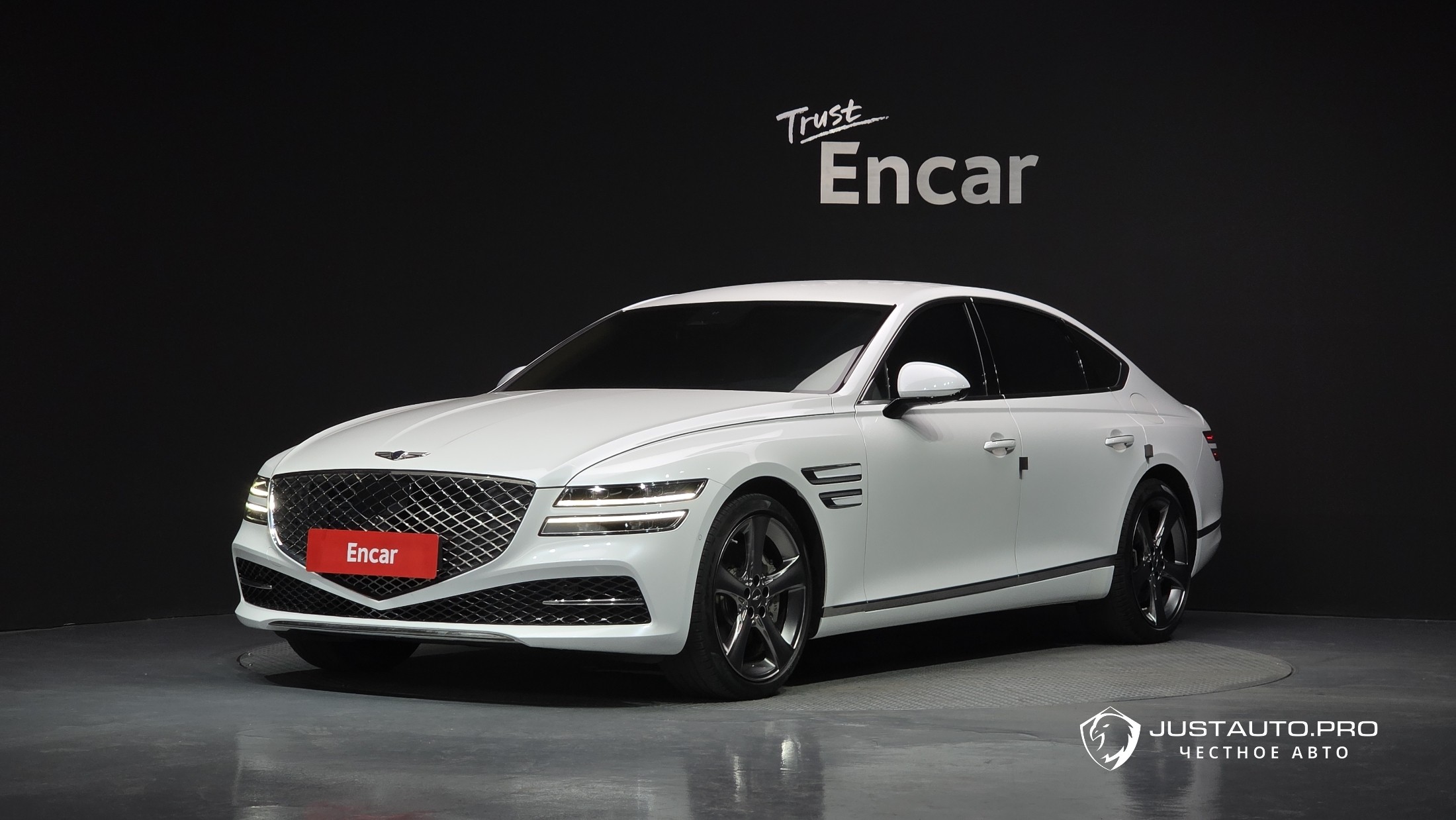 Автомобиль Genesis G80