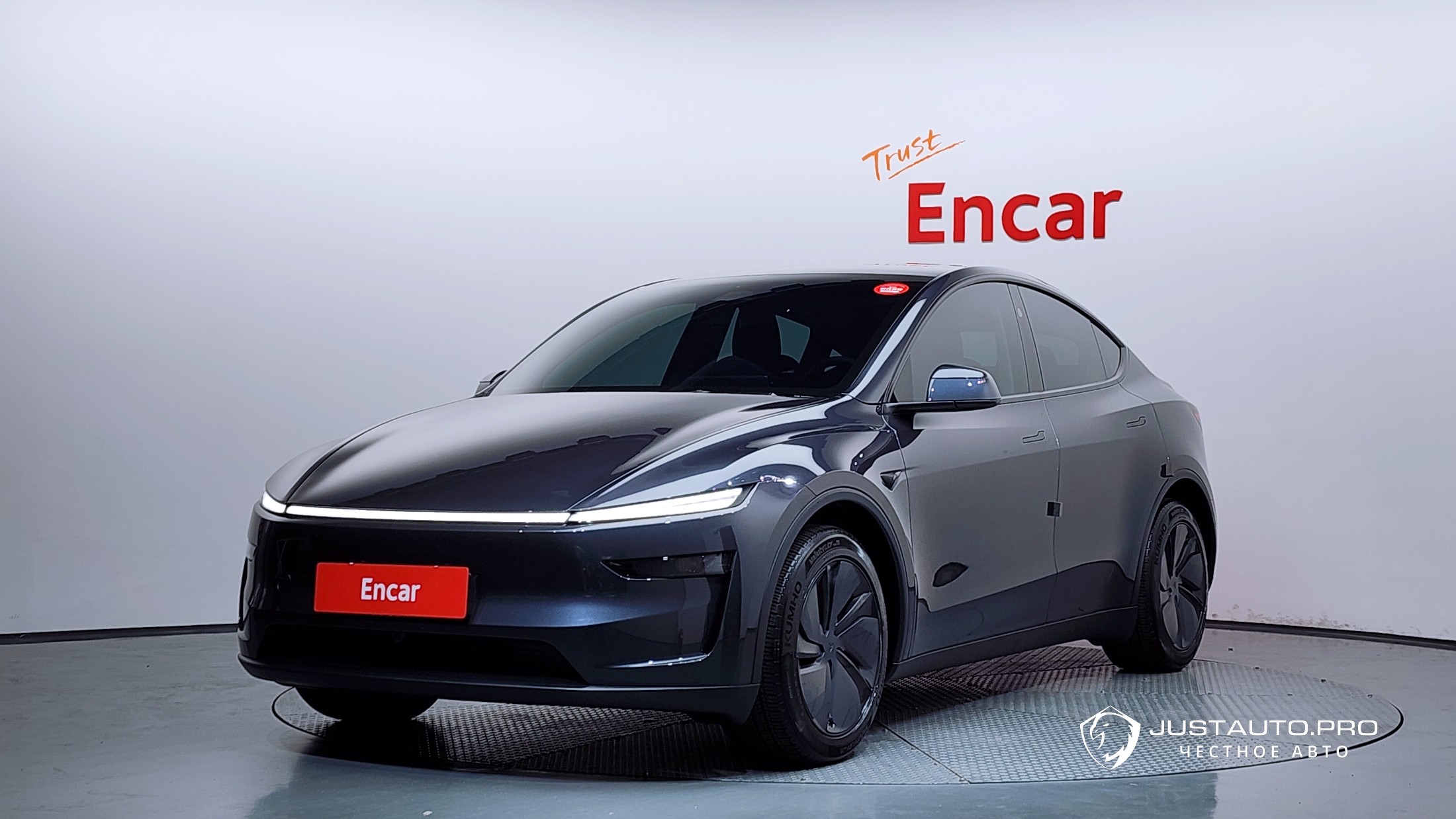 Автомобиль Tesla Model Y