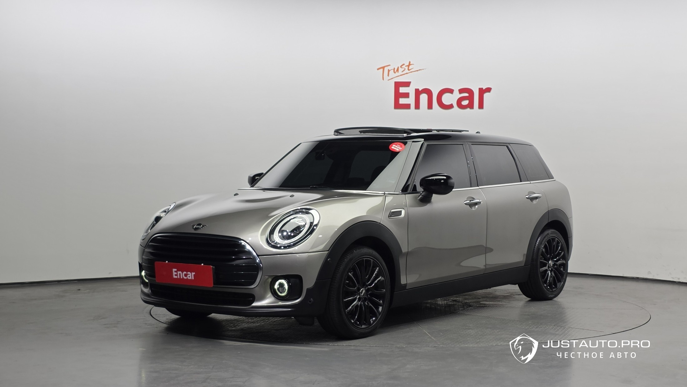 Автомобиль Mini Clubman