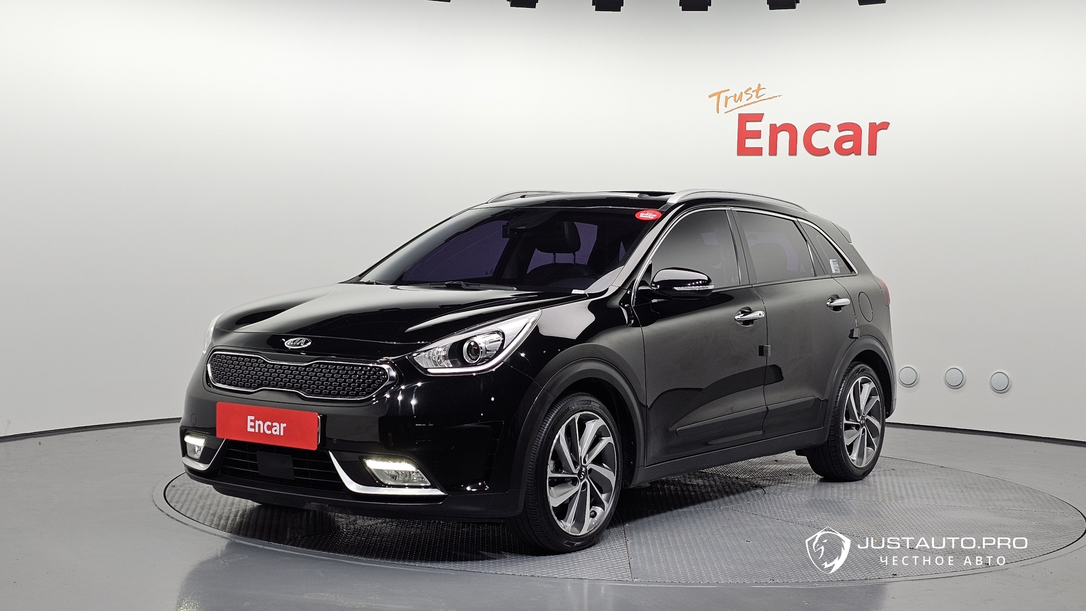 Автомобиль Kia Niro