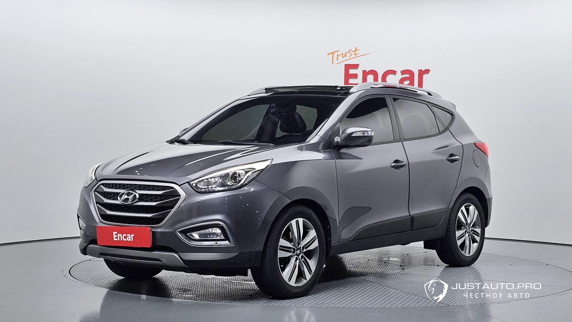 Автомобиль Hyundai Tucson