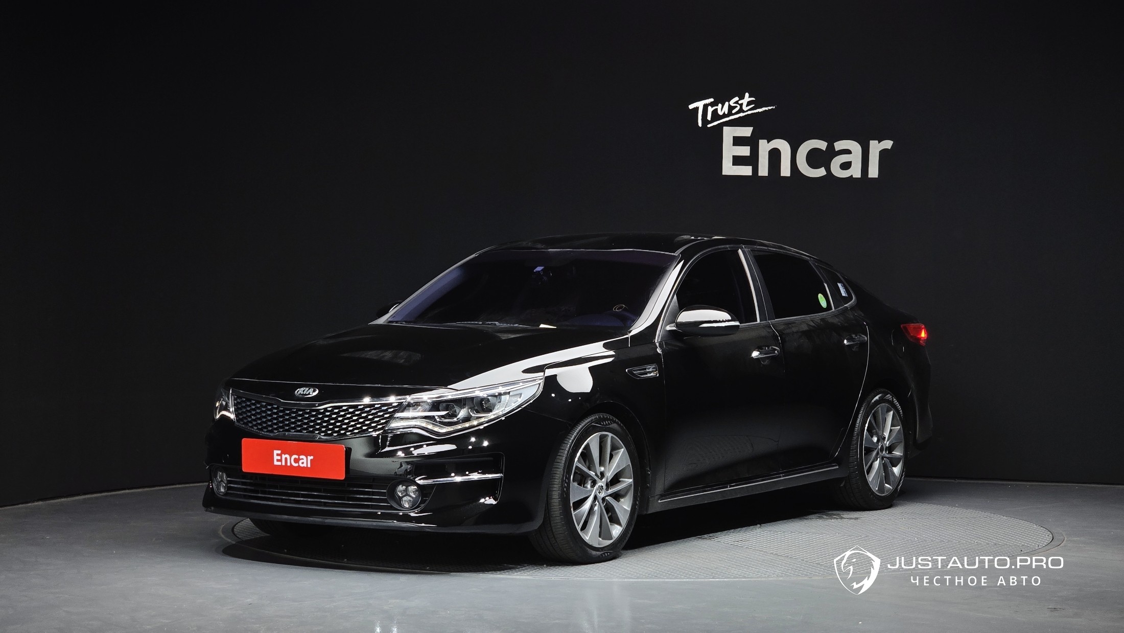 Автомобиль Kia K5