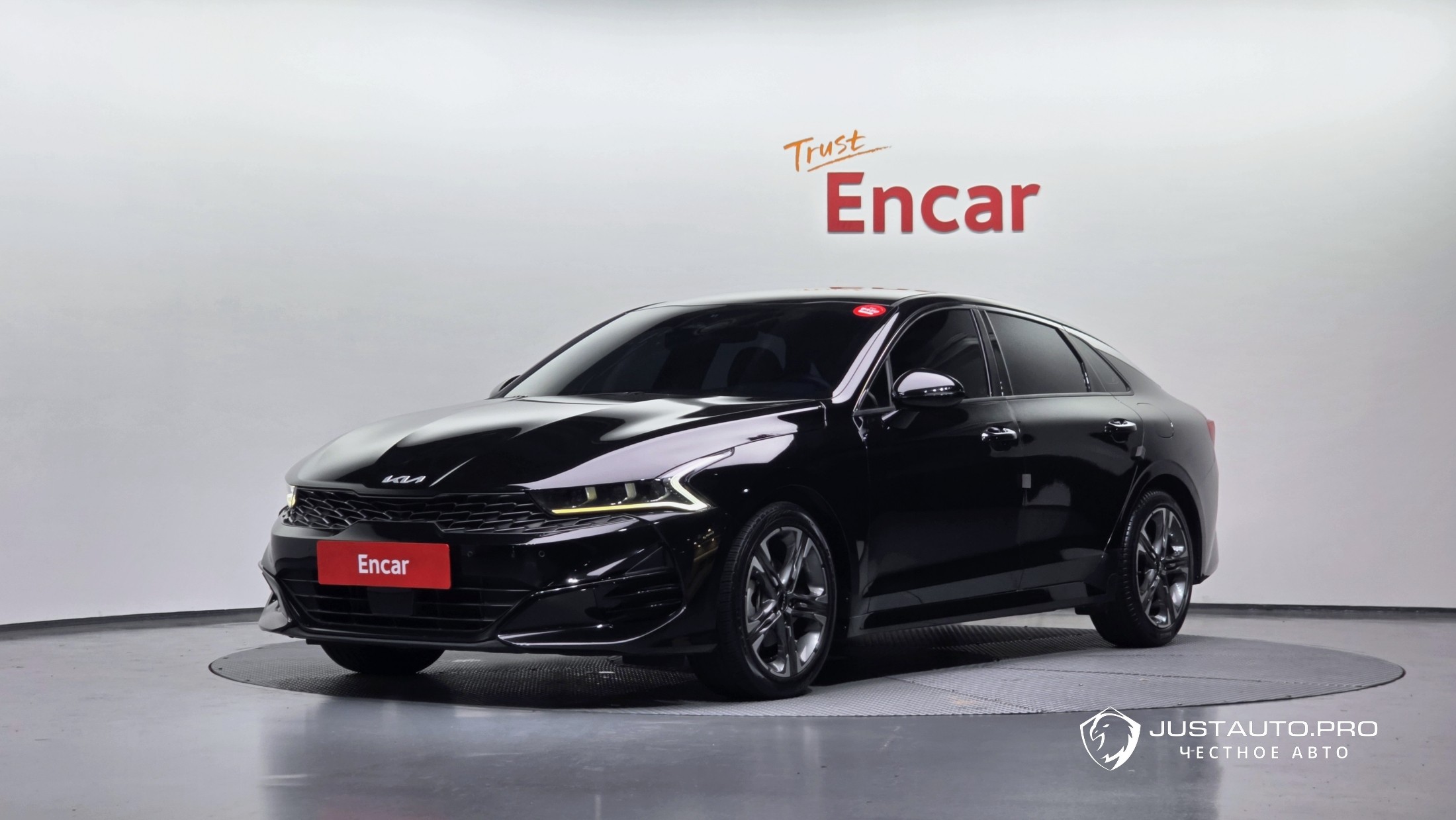 Автомобиль Kia K5