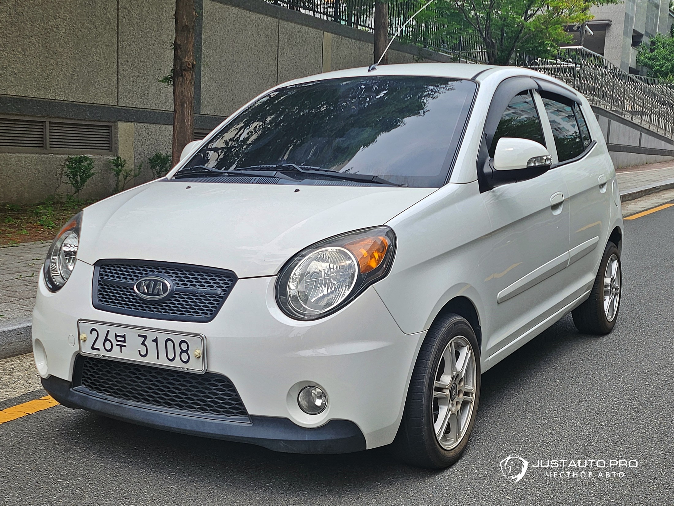 Автомобиль Kia morning