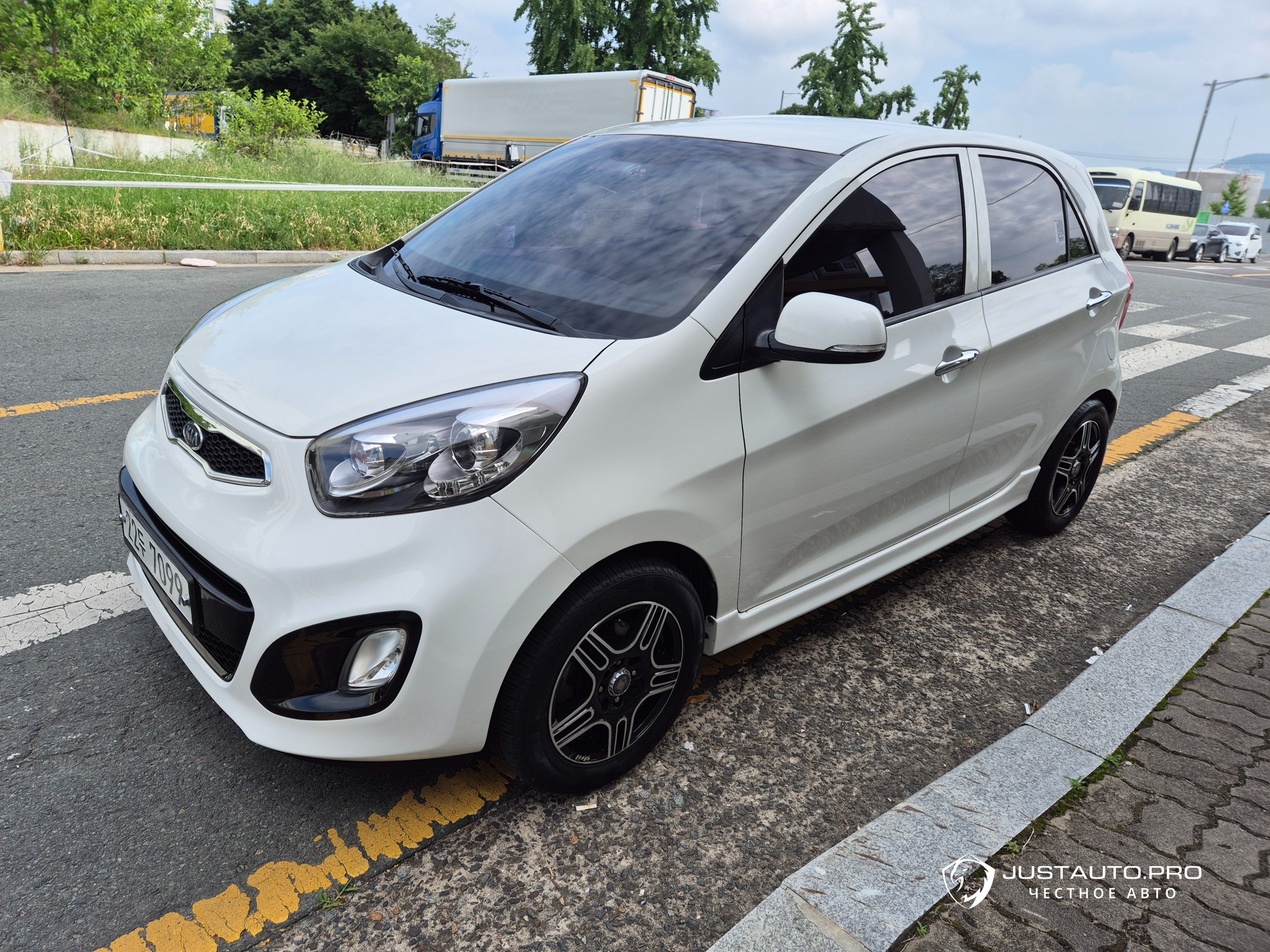 Автомобиль Kia morning