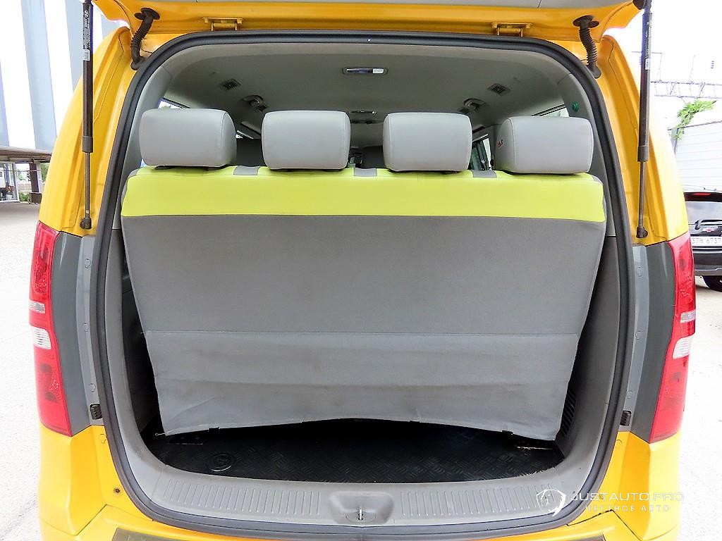 Автомобиль Hyundai Starex