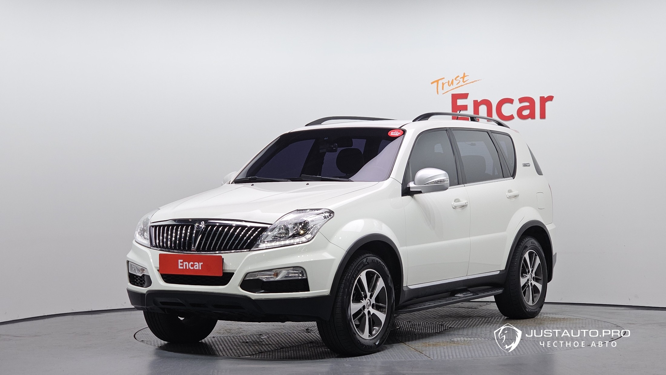 Автомобиль KG_Mobility_Ssangyong Rexton