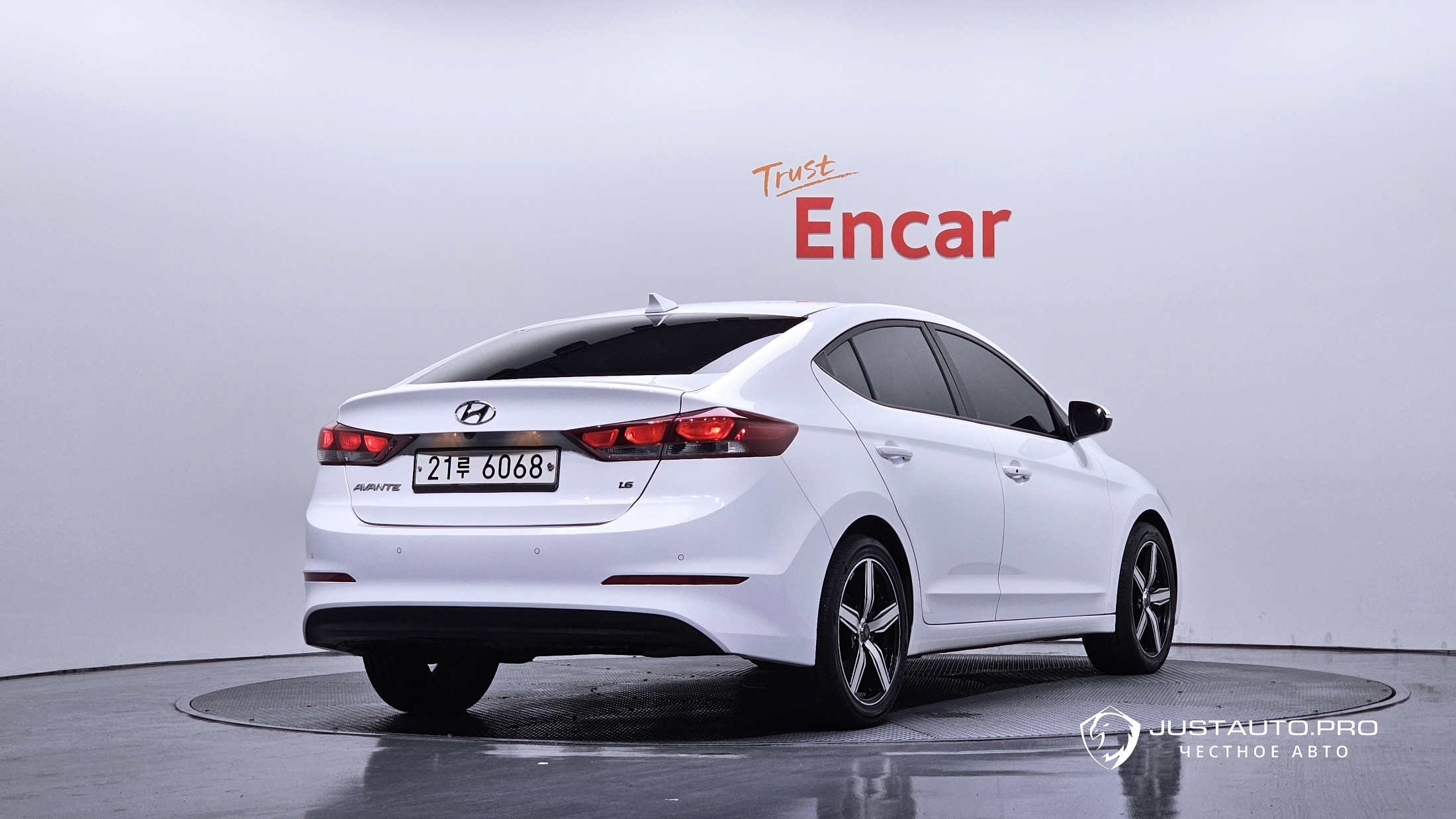 Автомобиль Hyundai AVANTE