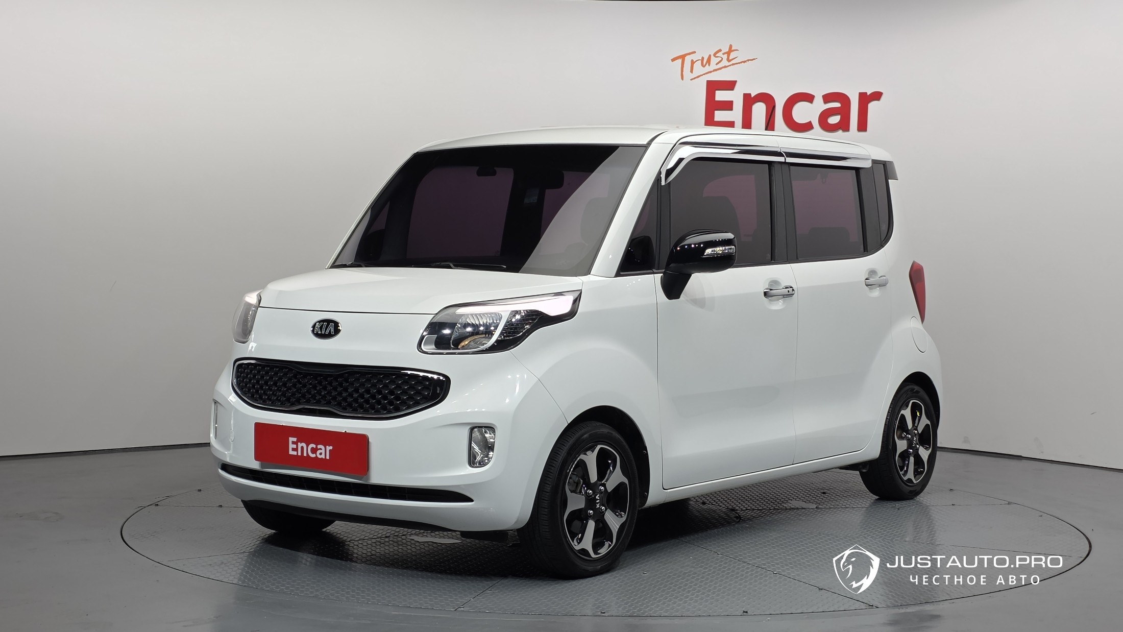 Автомобиль Kia RAY