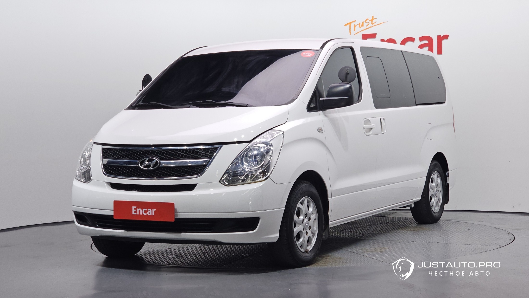 Автомобиль Hyundai Starex