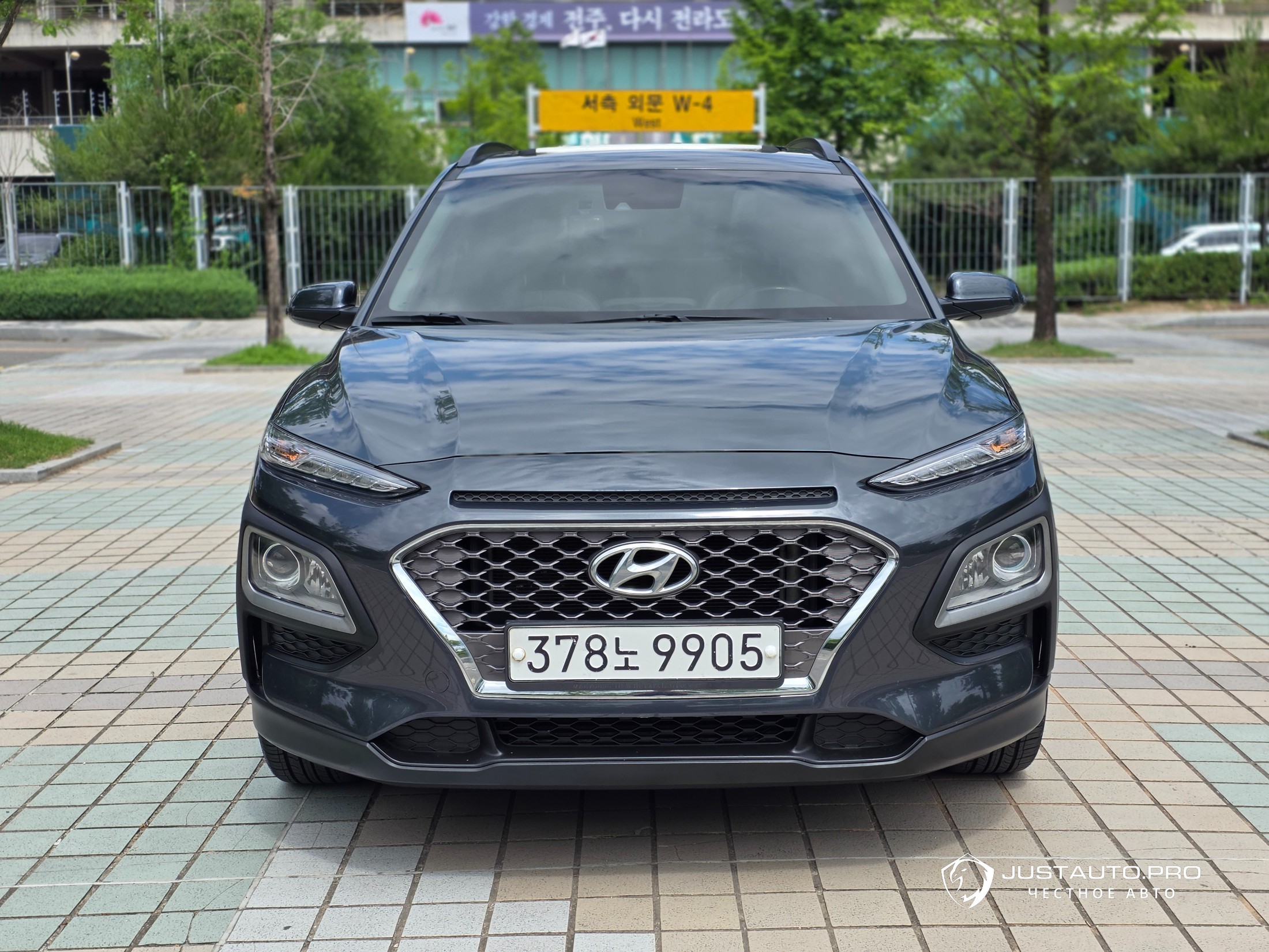 Автомобиль Hyundai Kona