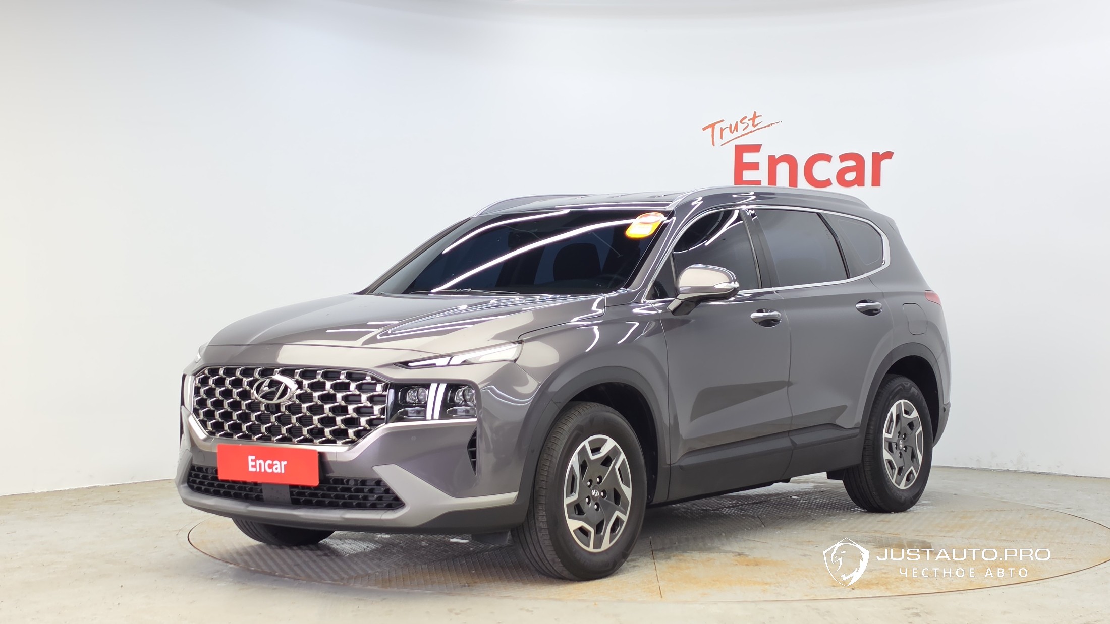 Автомобиль Hyundai Santafe