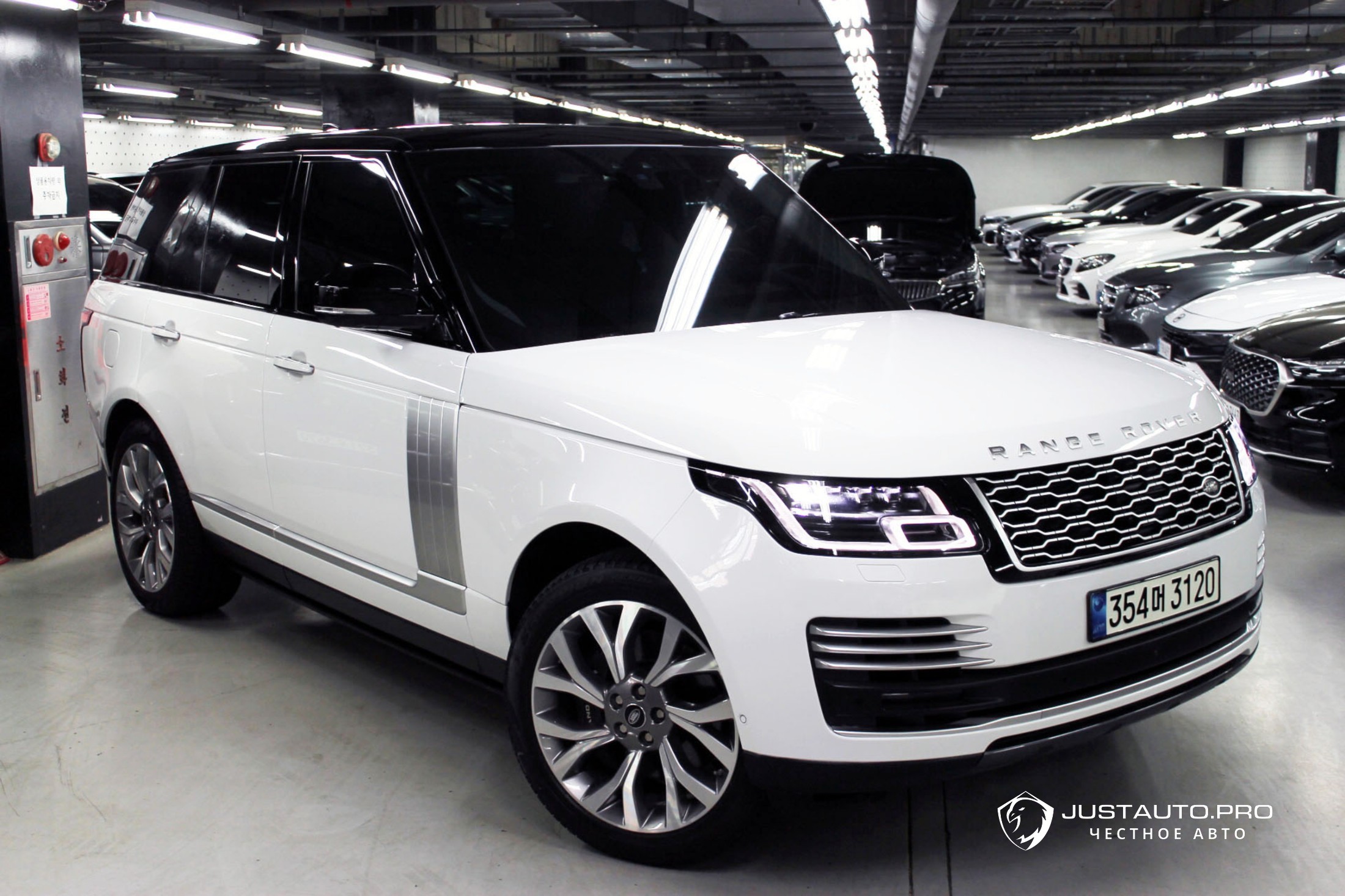 Автомобиль Land Rover Range Rover