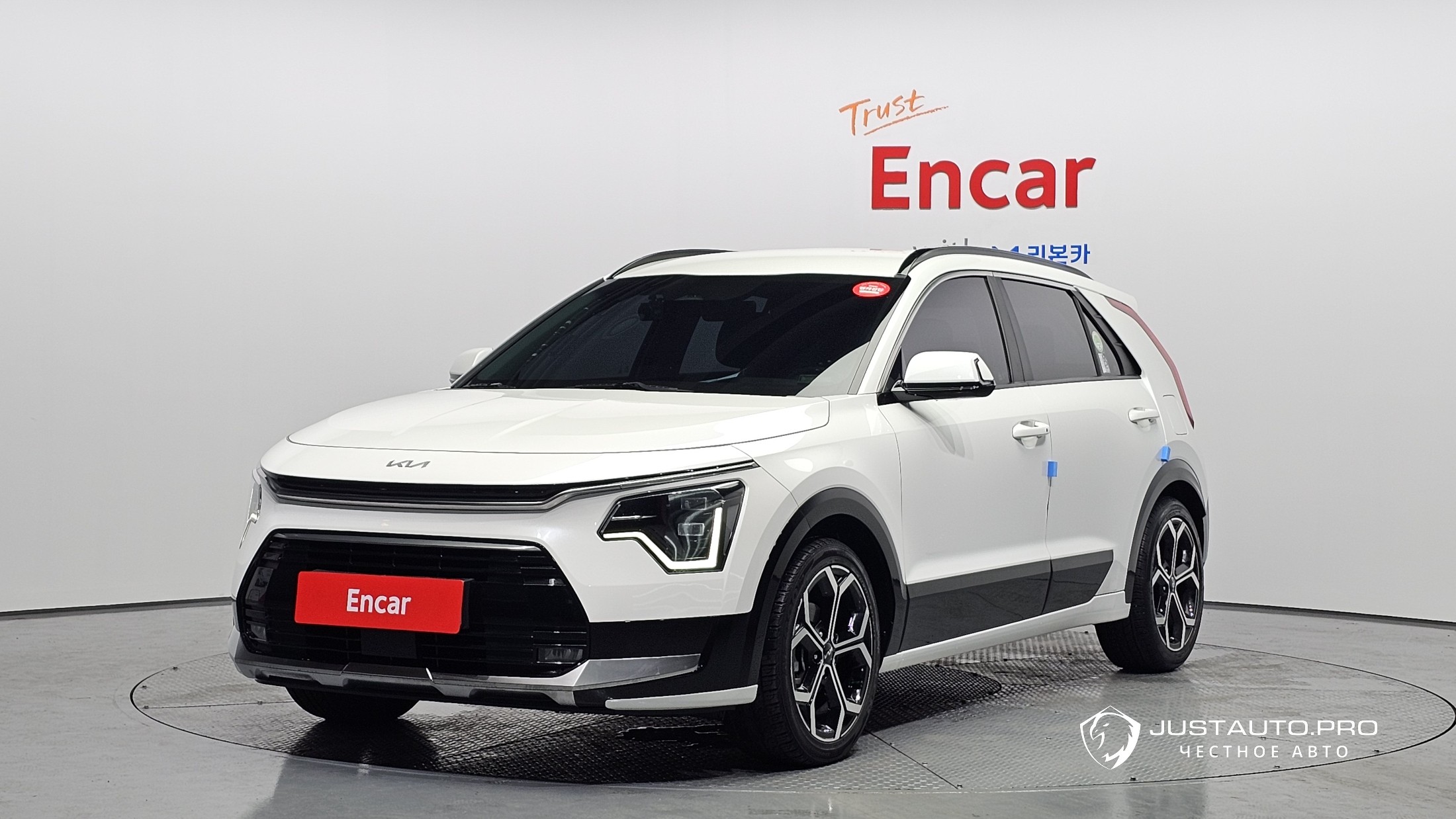 Автомобиль Kia Niro