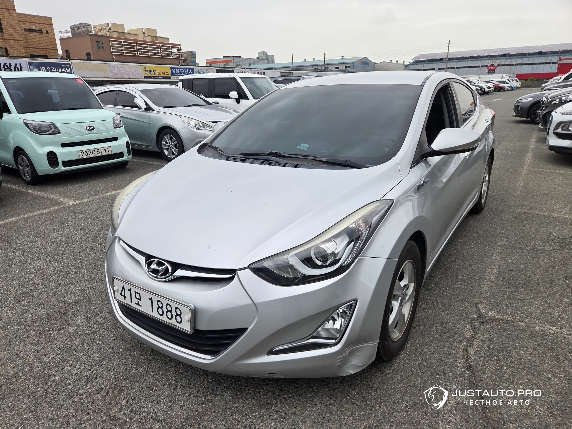 Автомобиль Hyundai AVANTE