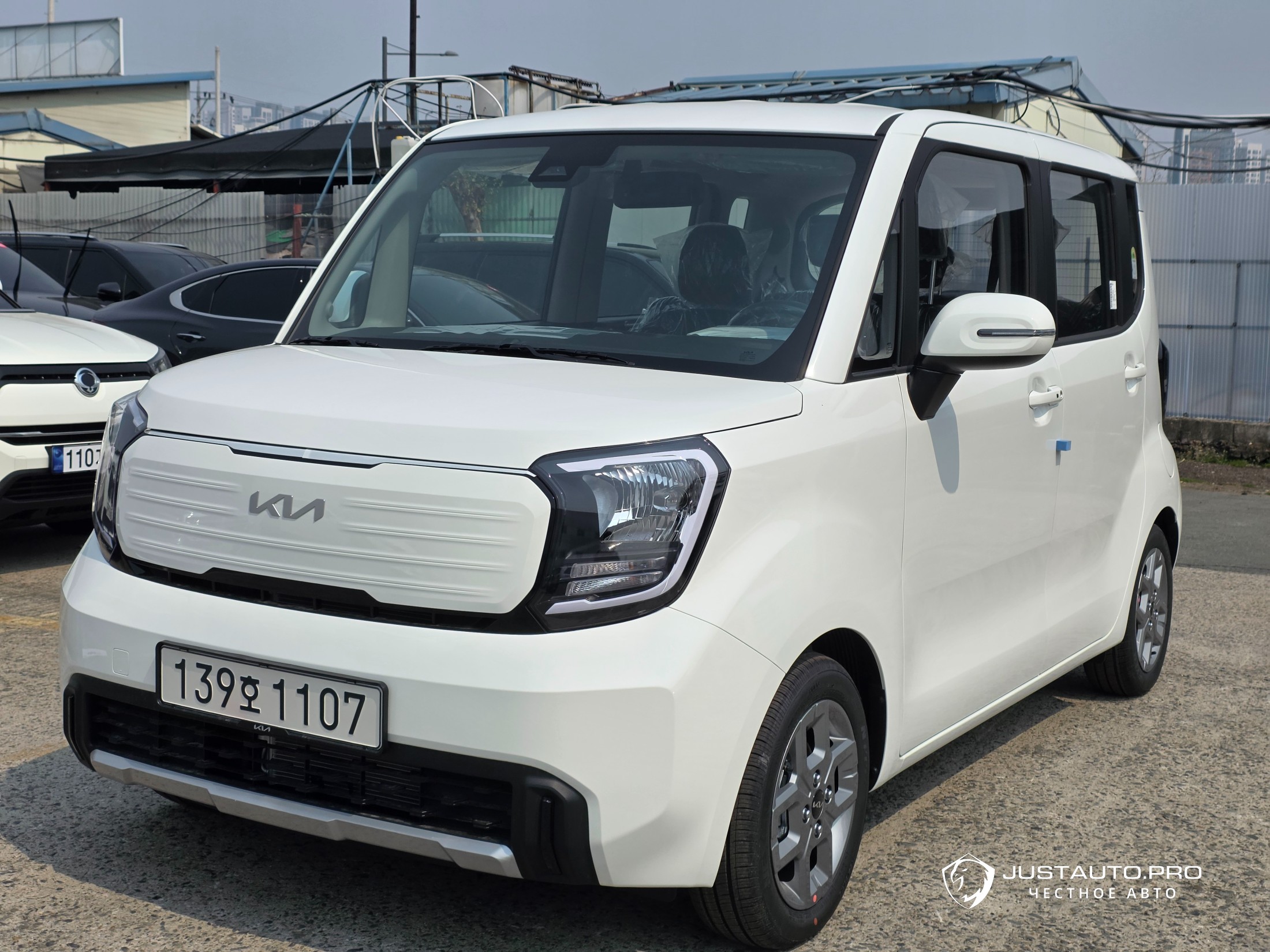 Автомобиль Kia RAY