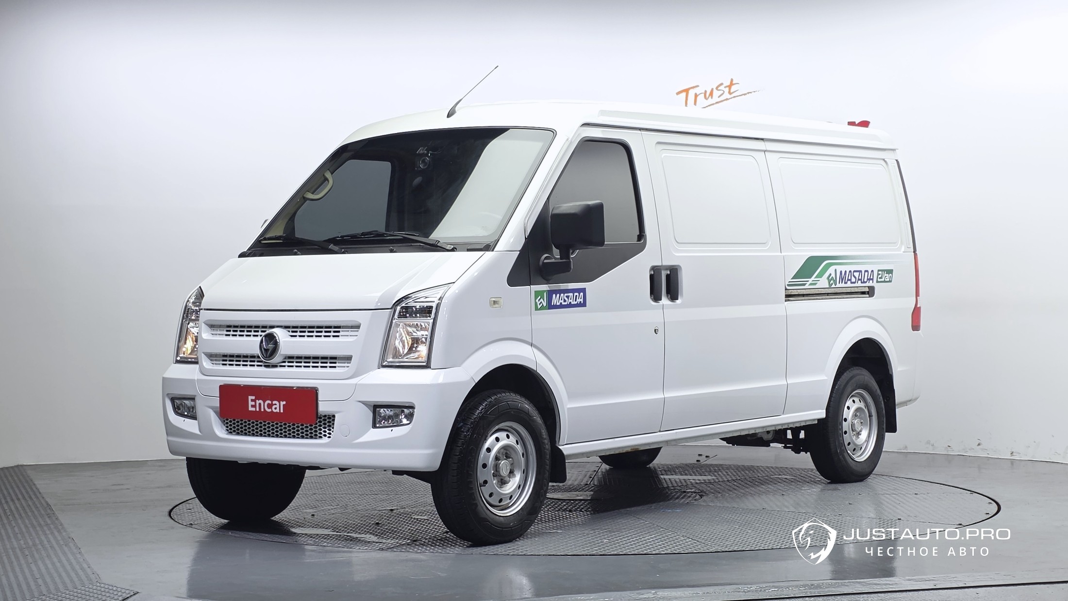 Автомобиль DFSK C35
