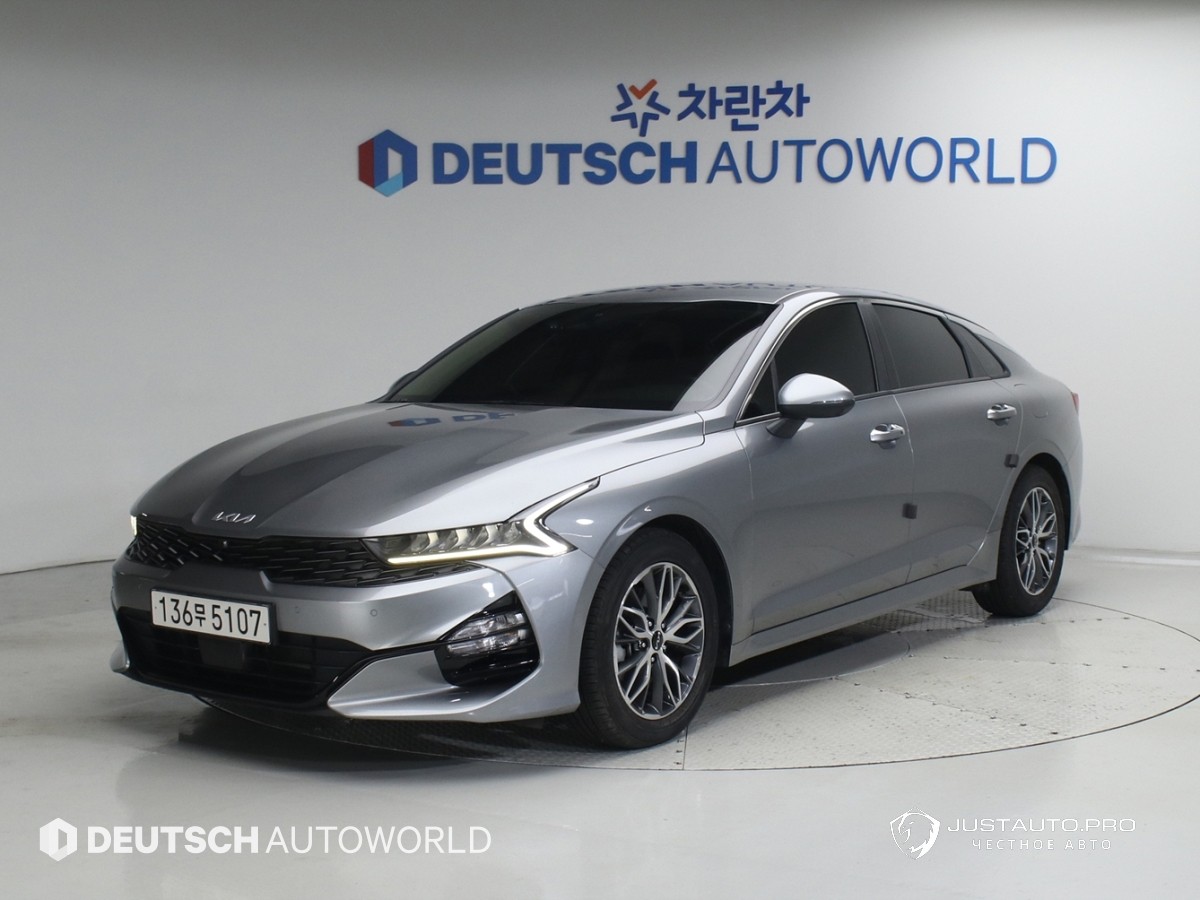 Автомобиль Kia K5