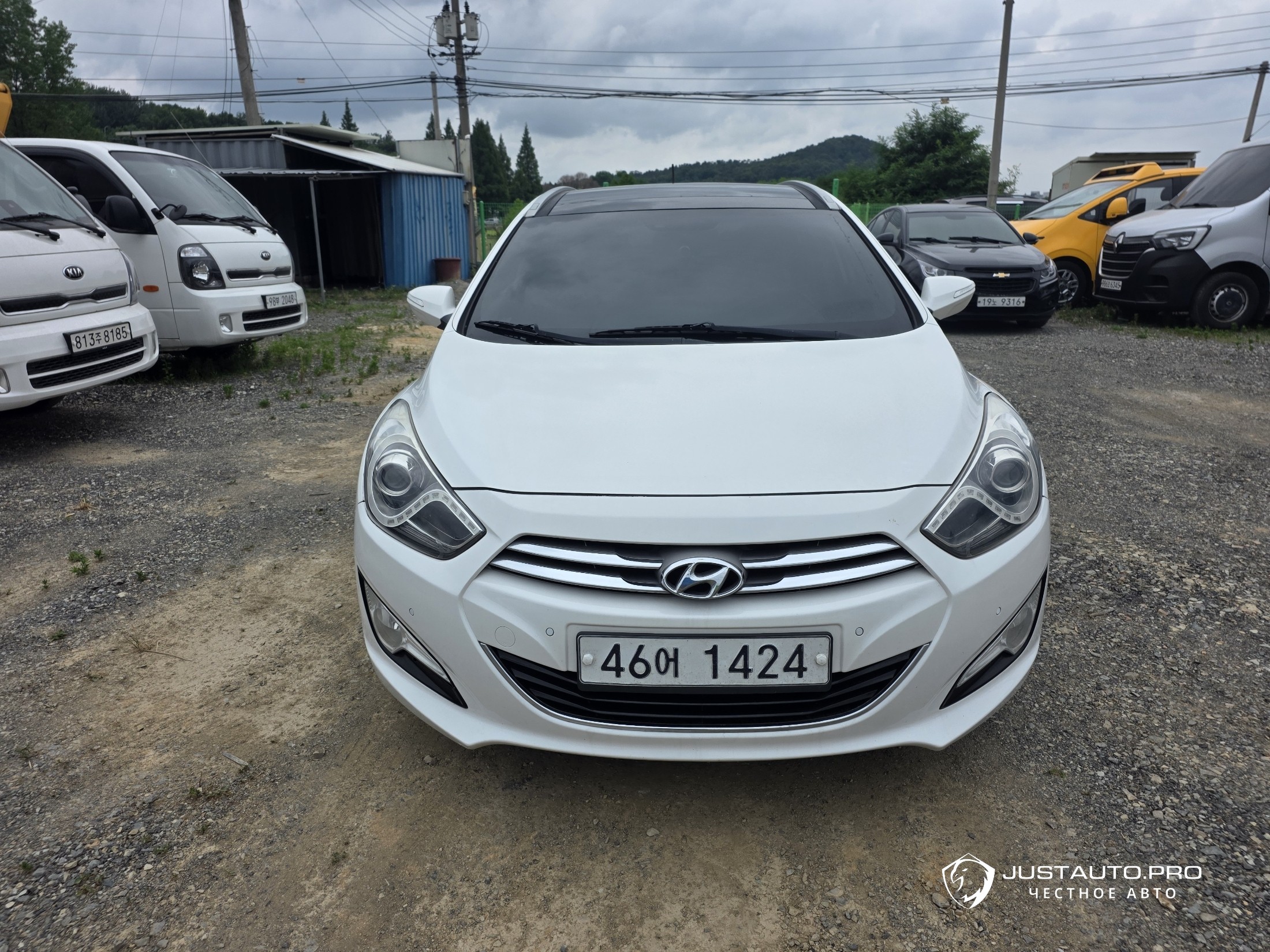 Автомобиль Hyundai i40