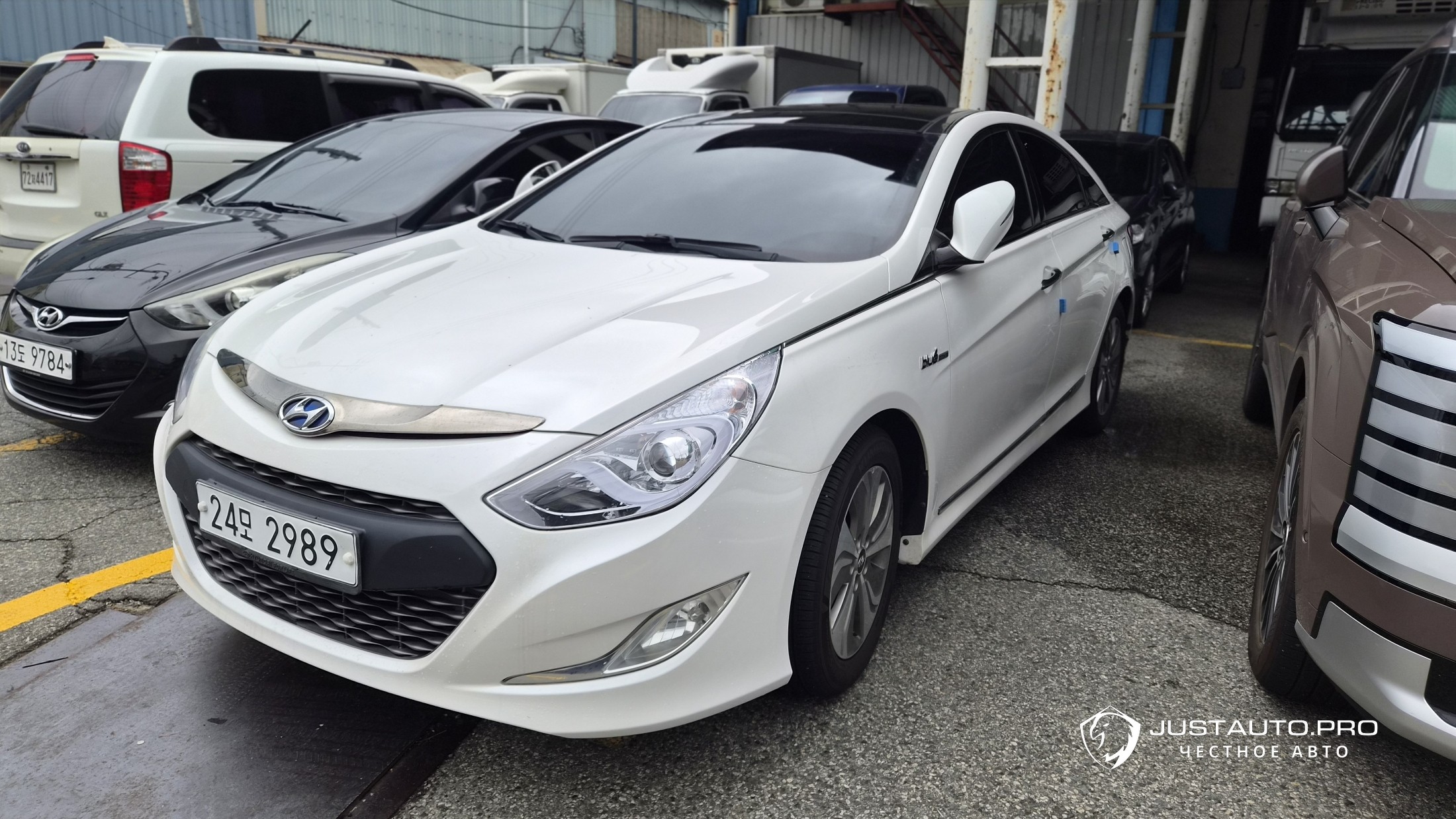 Автомобиль Hyundai Sonata