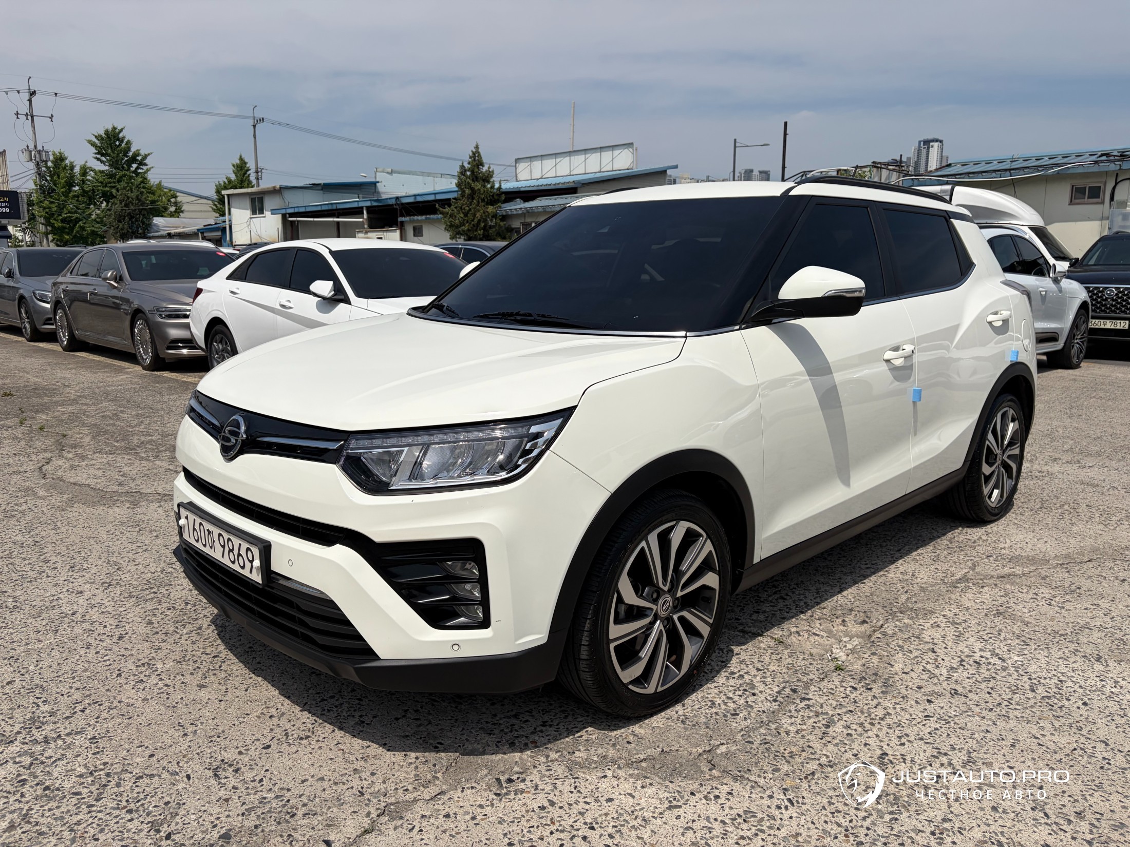Автомобиль KG_Mobility_Ssangyong TIBOLI
