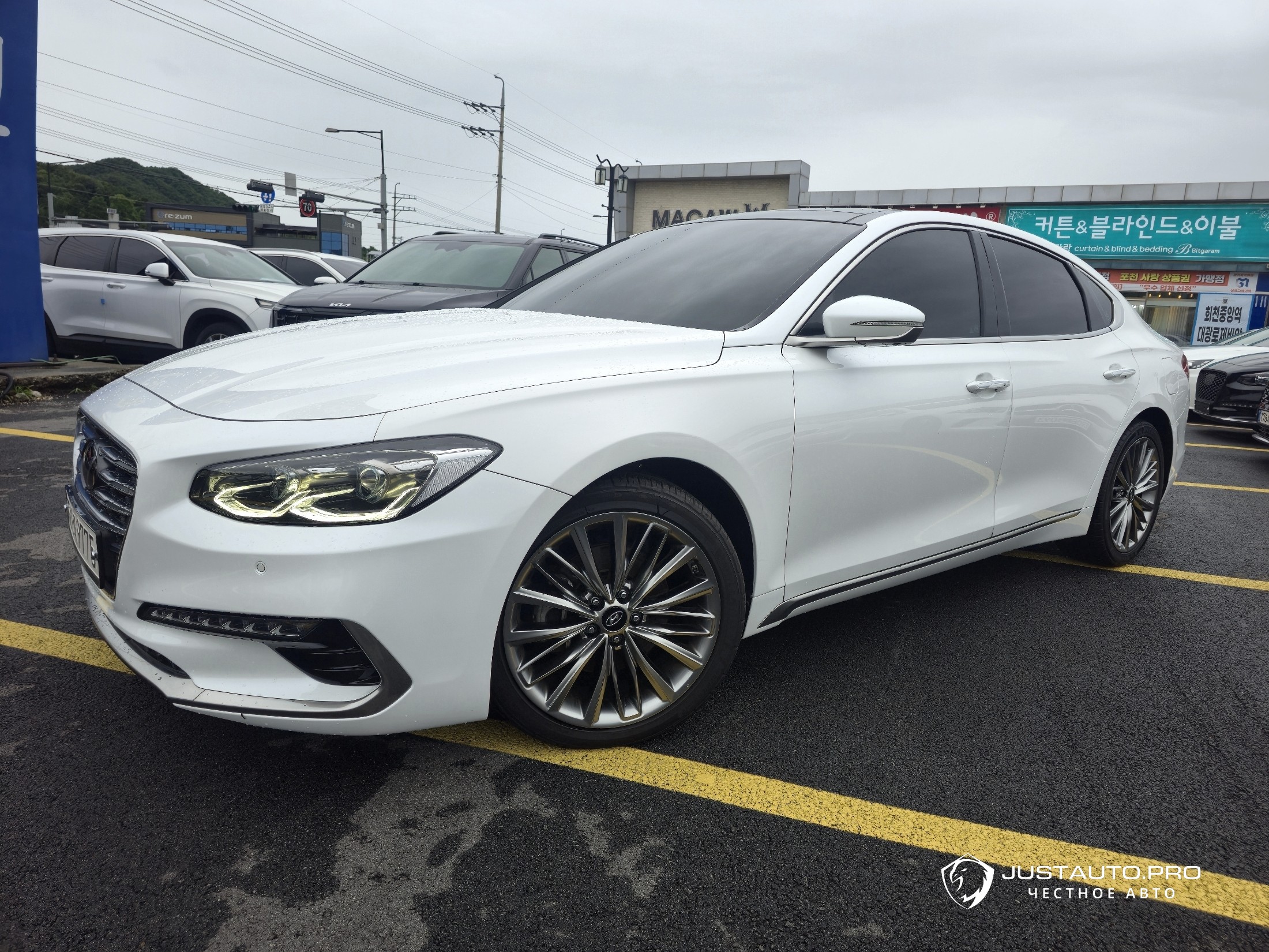 Автомобиль Hyundai Grandeur