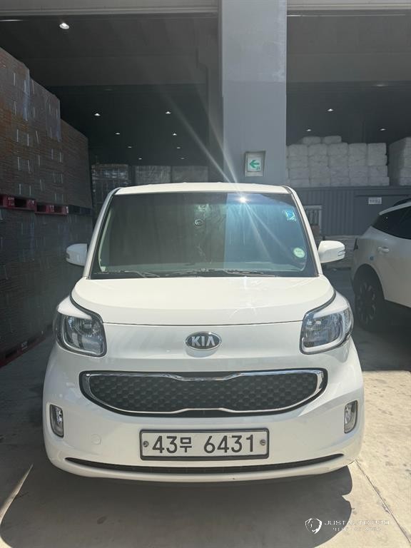 Автомобиль Kia RAY