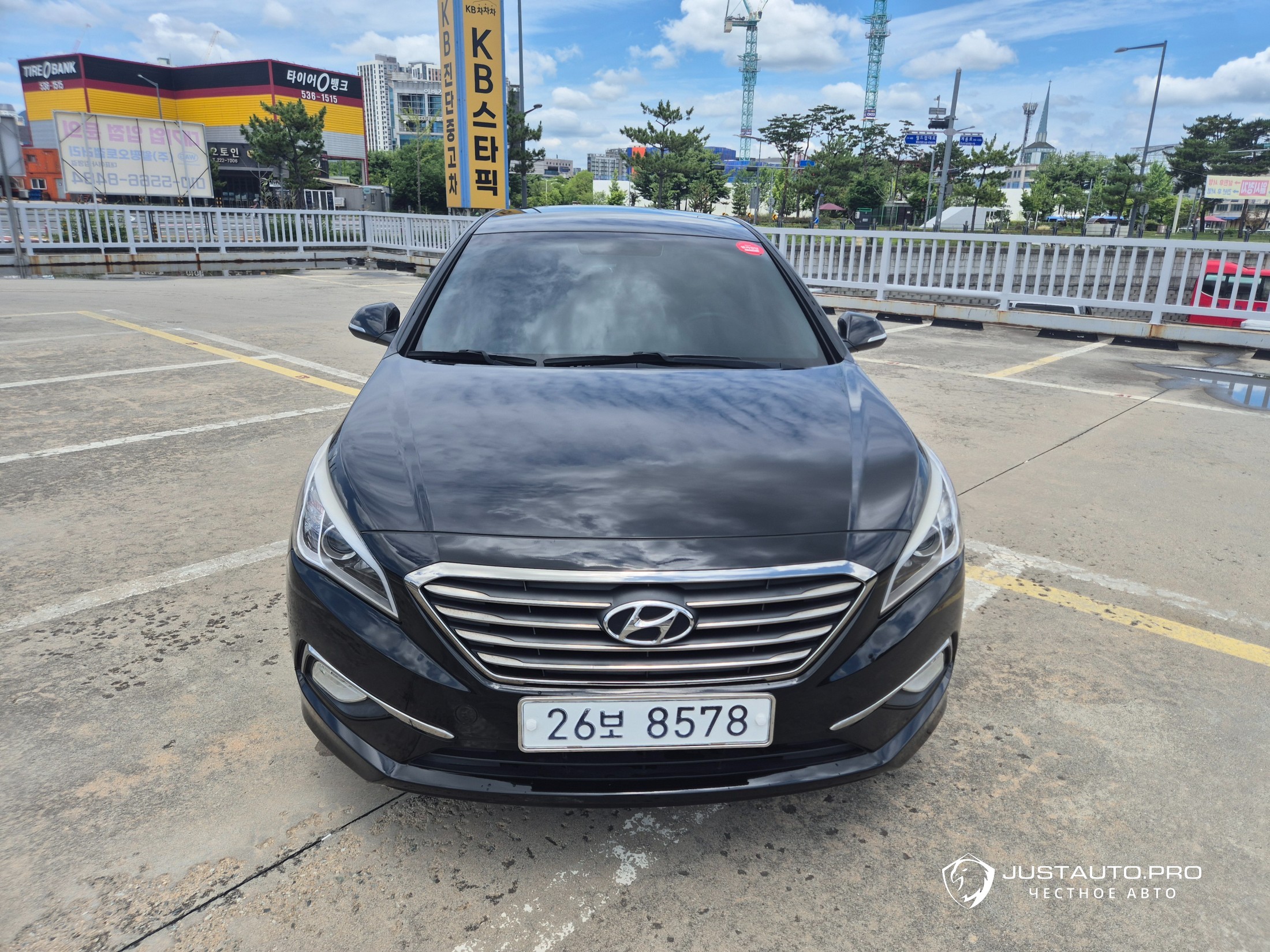Автомобиль Hyundai Sonata