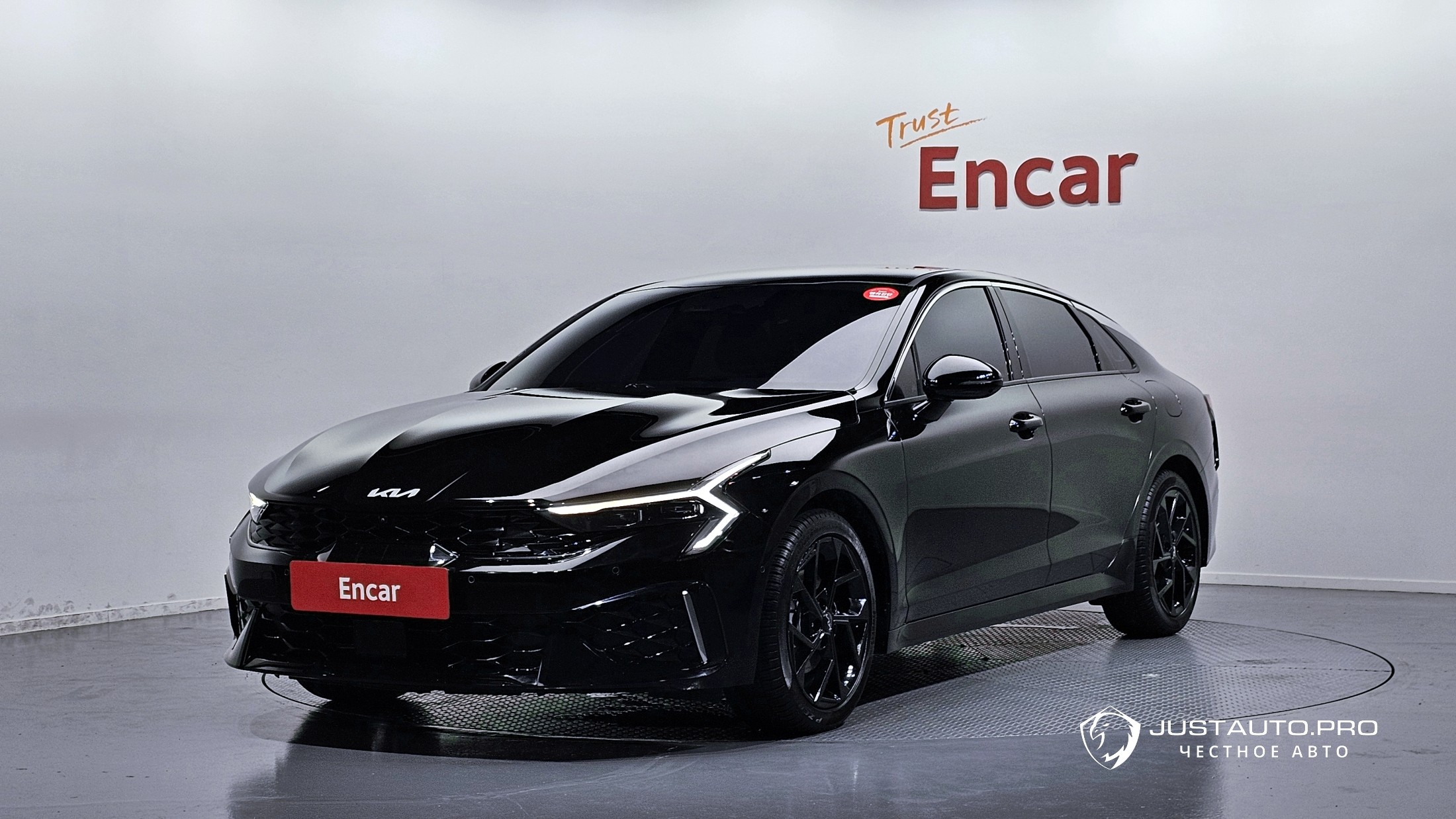 Автомобиль Kia K5
