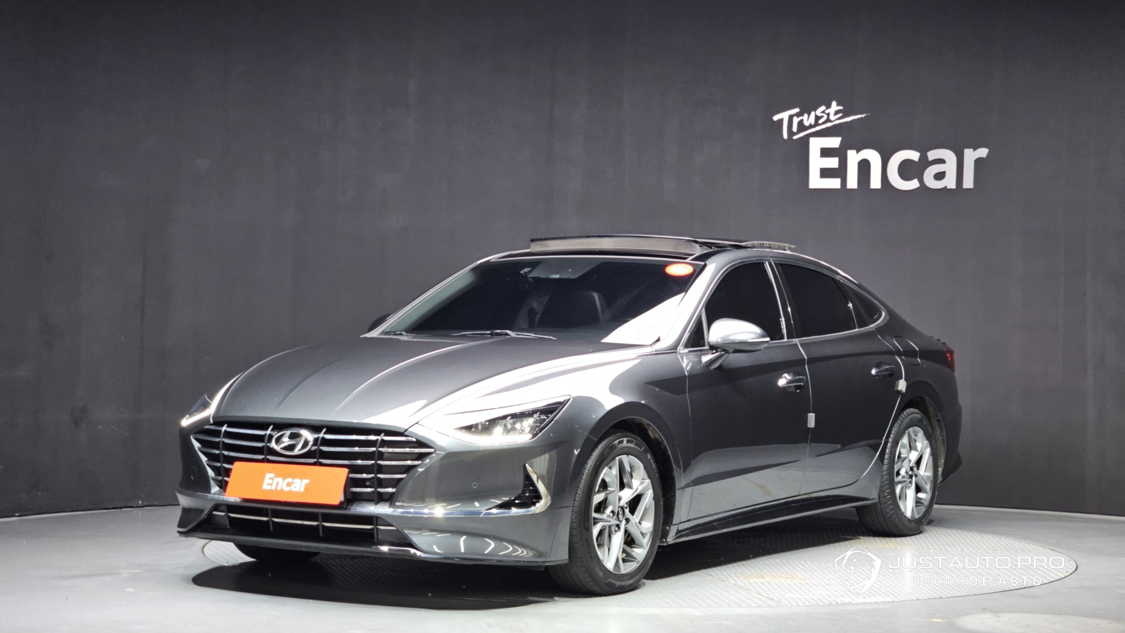 Автомобиль Hyundai Sonata