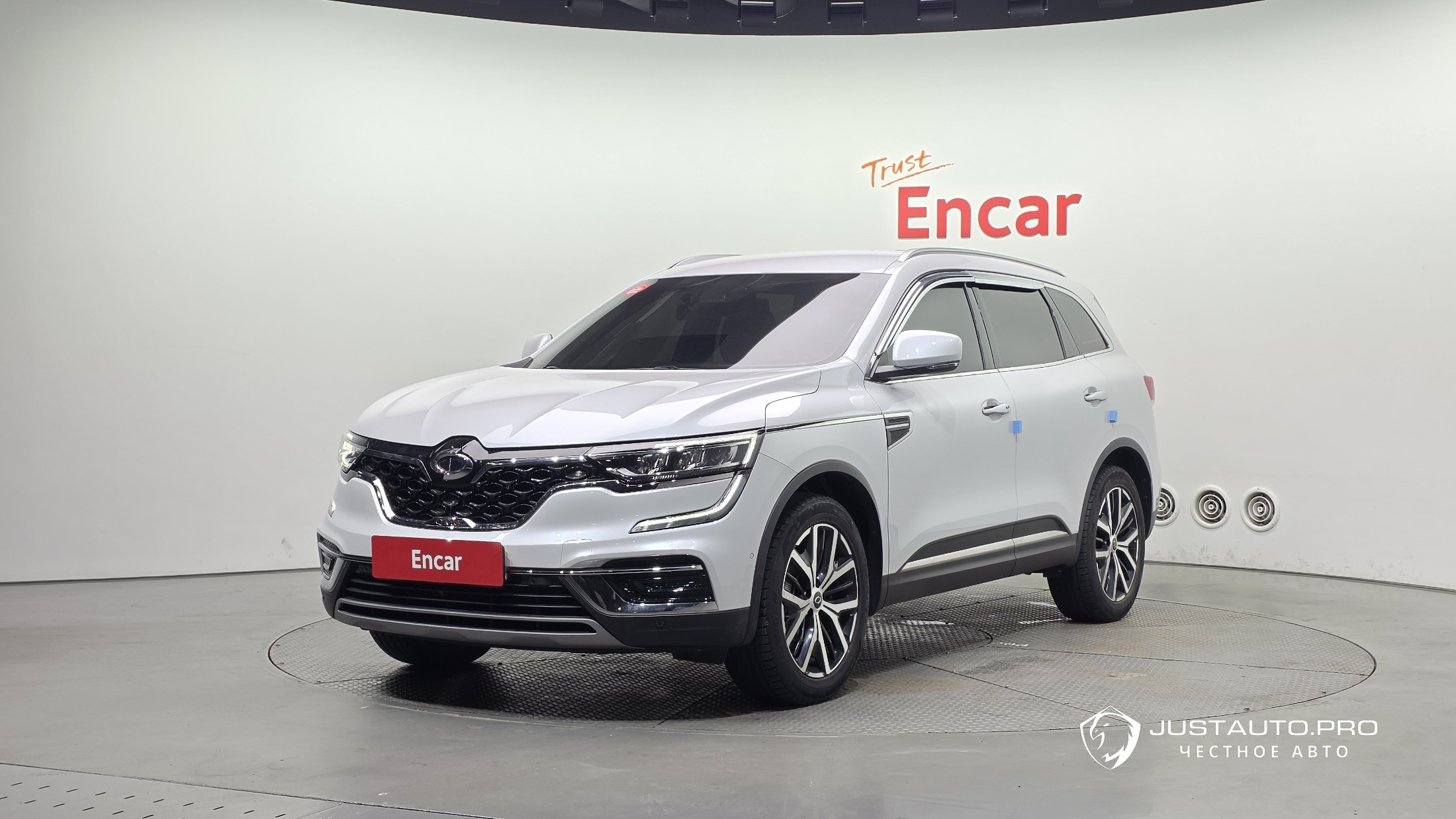 Автомобиль Renault-KoreaSamsung QM6
