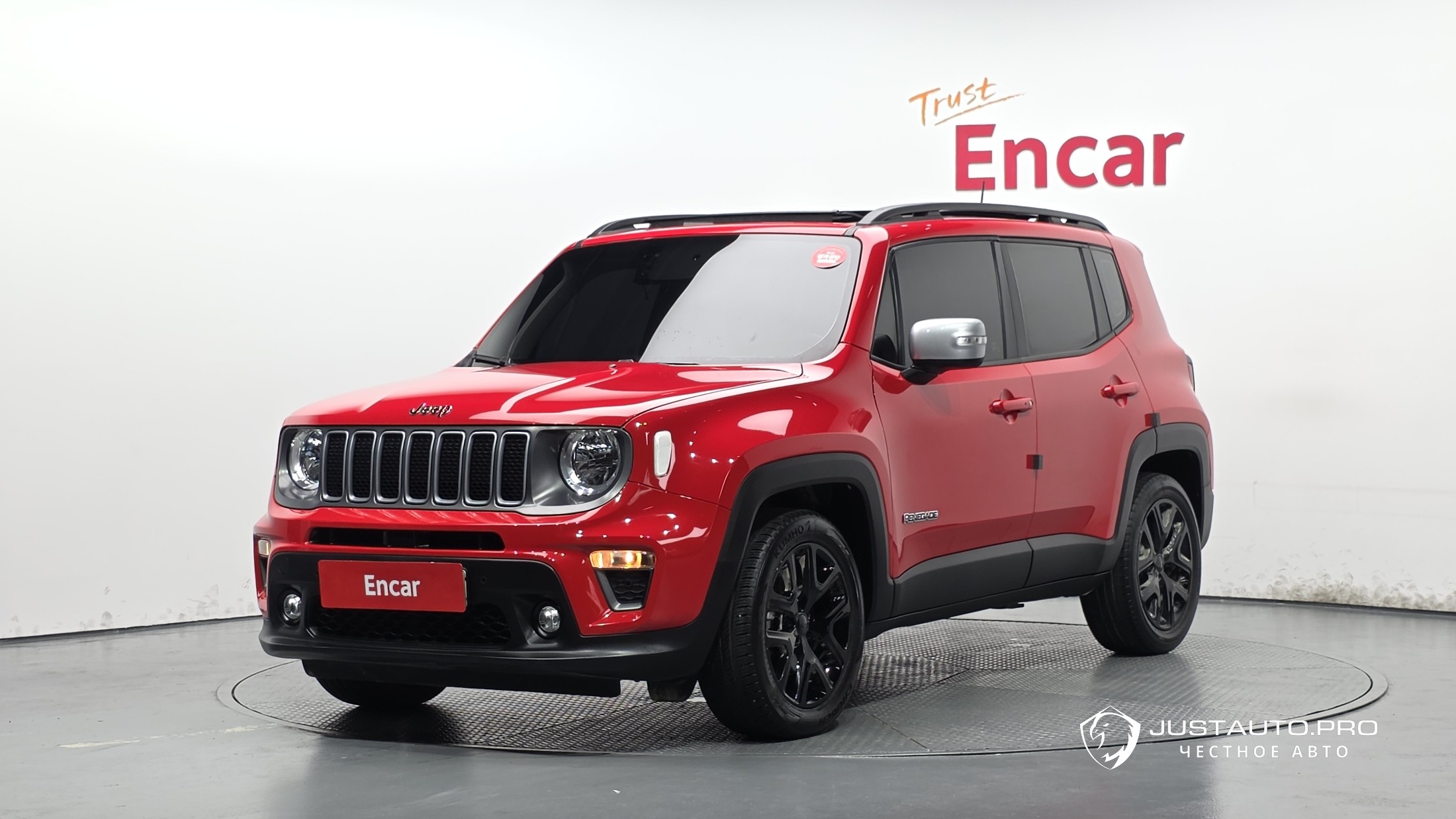 Автомобиль Jeep Renegade
