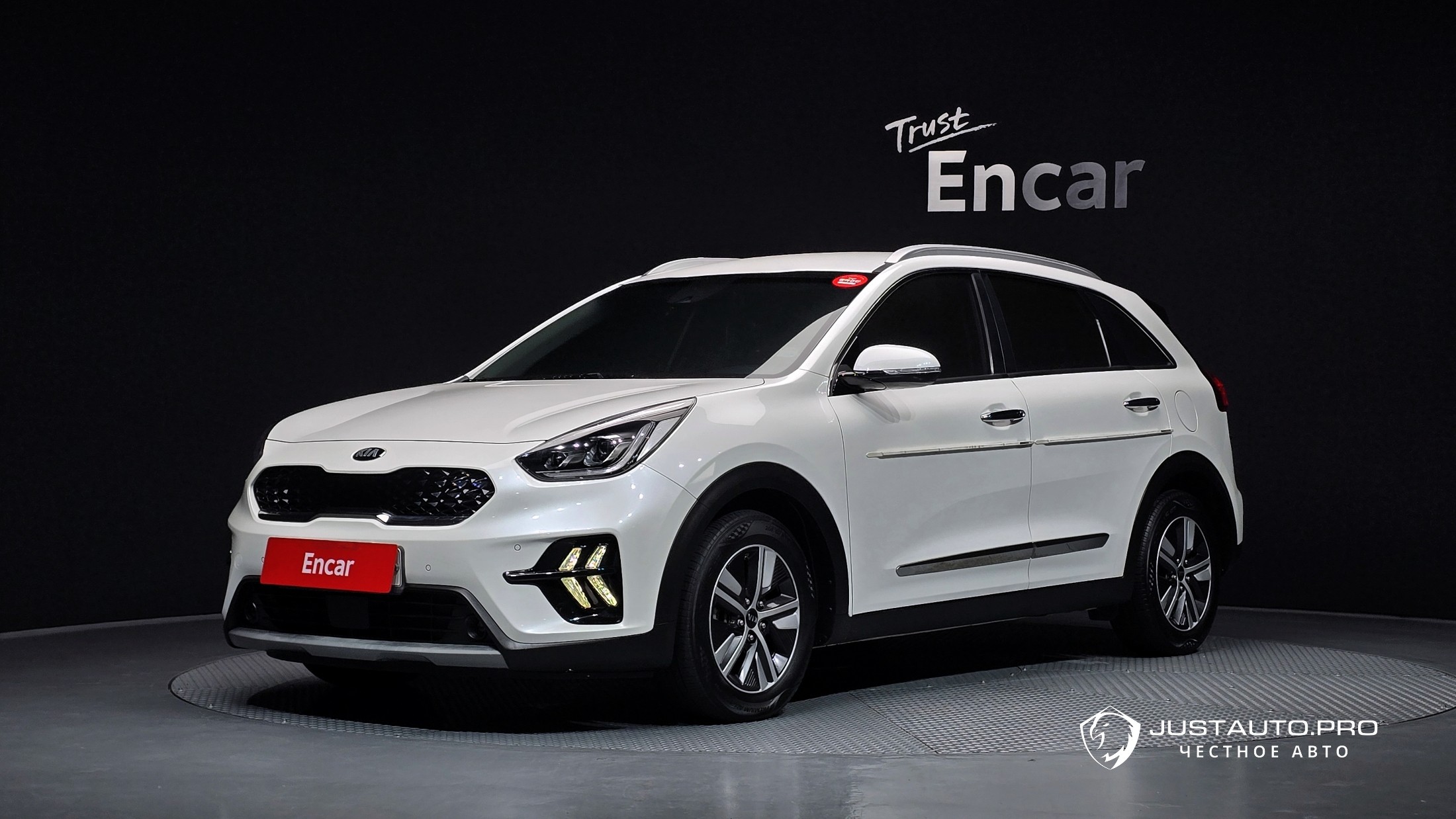 Автомобиль Kia Niro