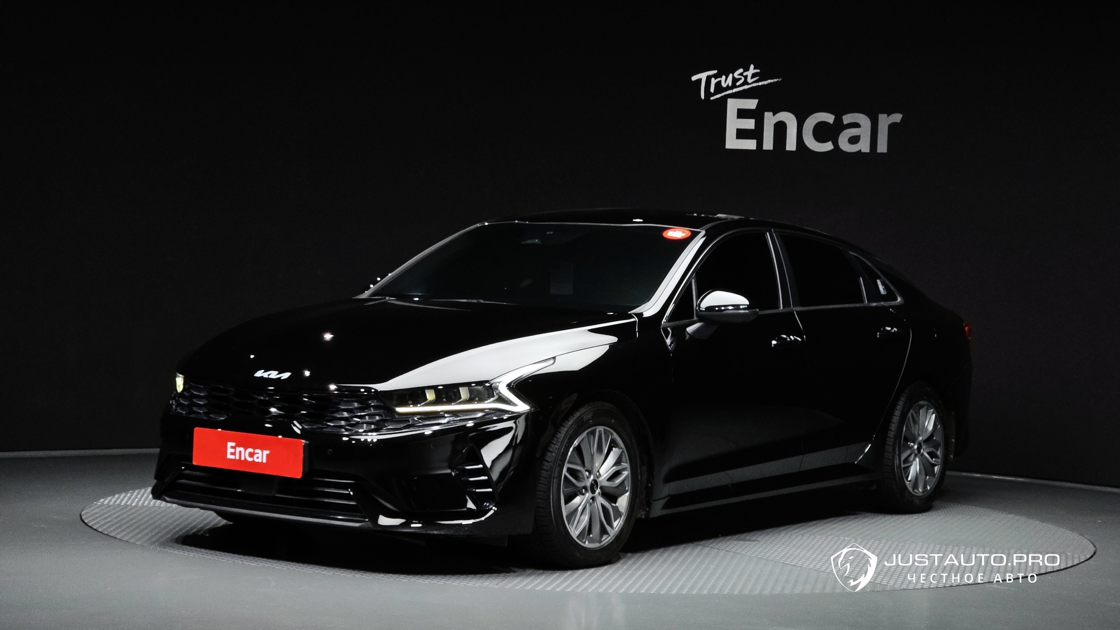 Автомобиль Kia K5