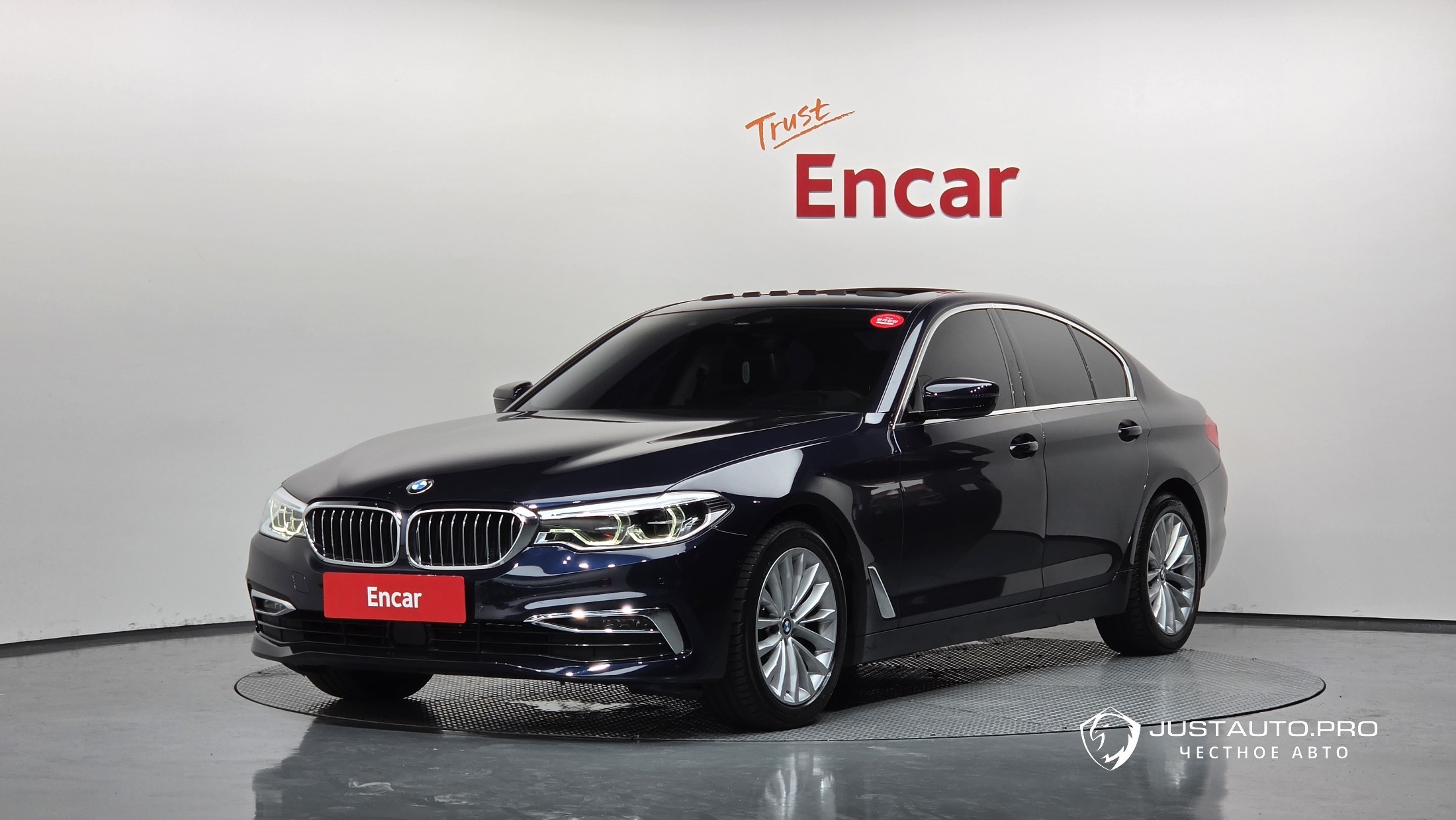 Автомобиль BMW 5-Series