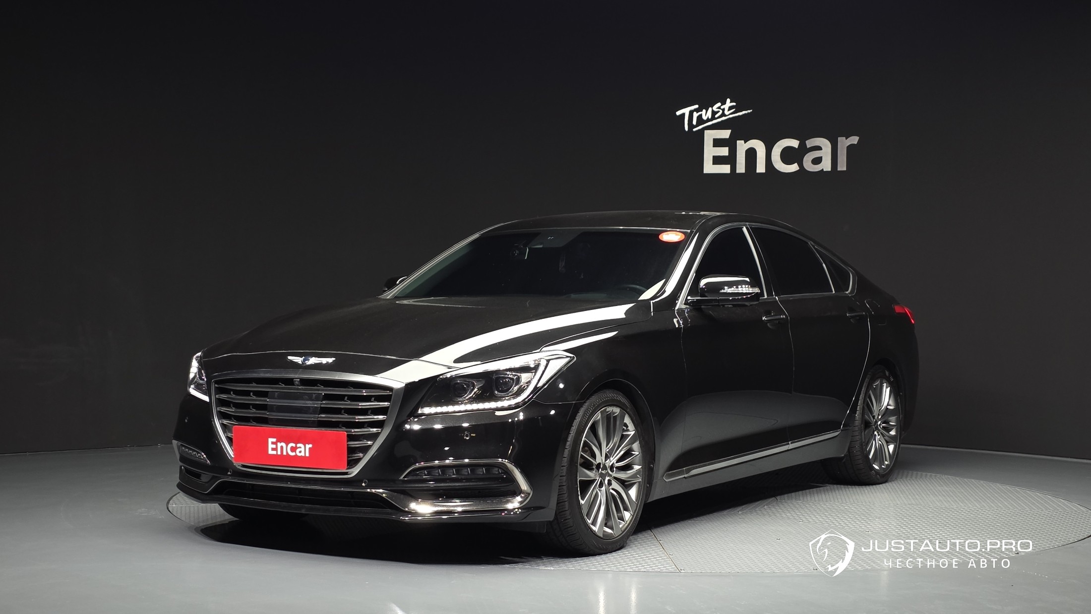 Автомобиль Genesis G80