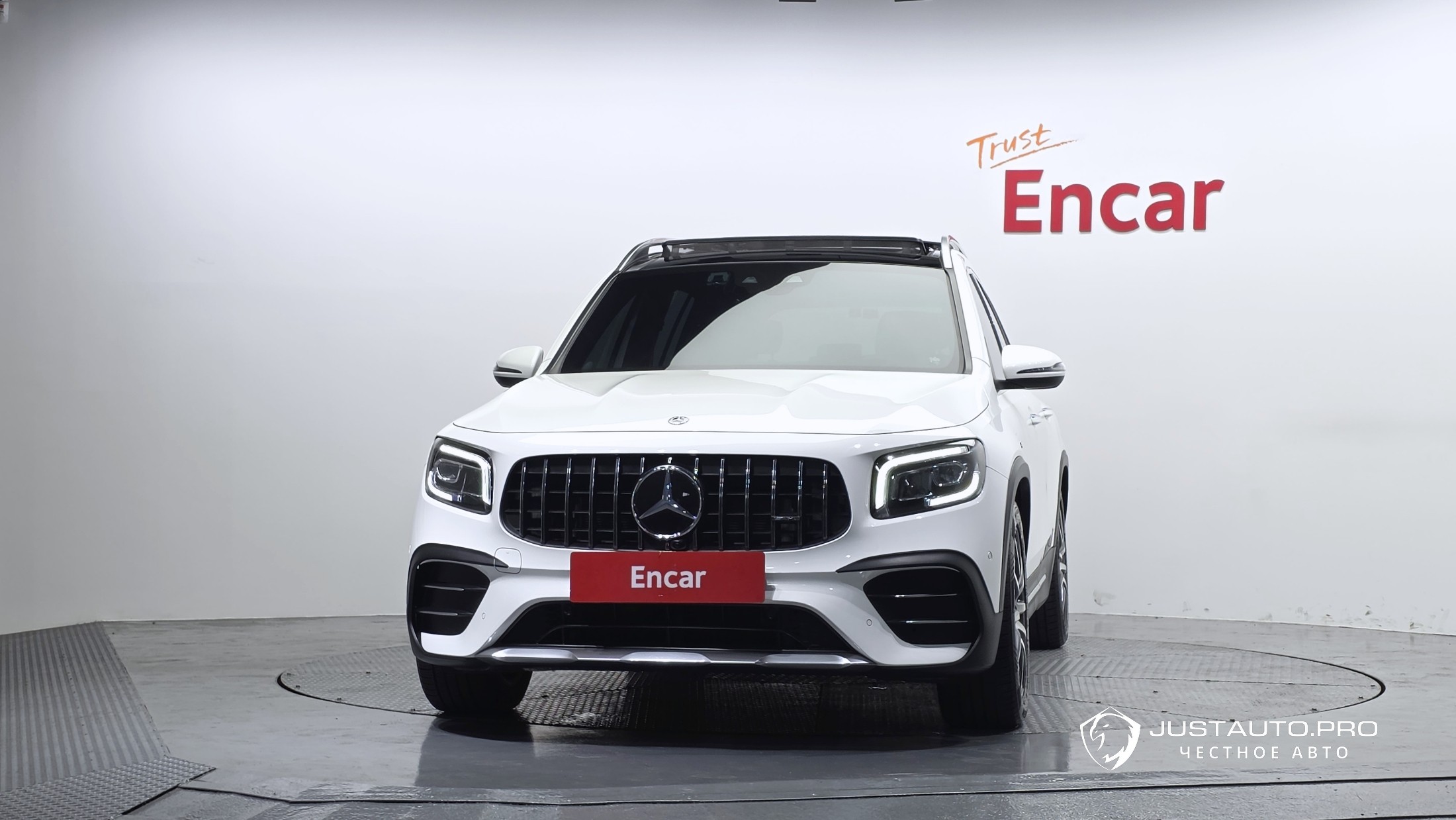 Автомобиль Mercedes-Benz GLB-Class