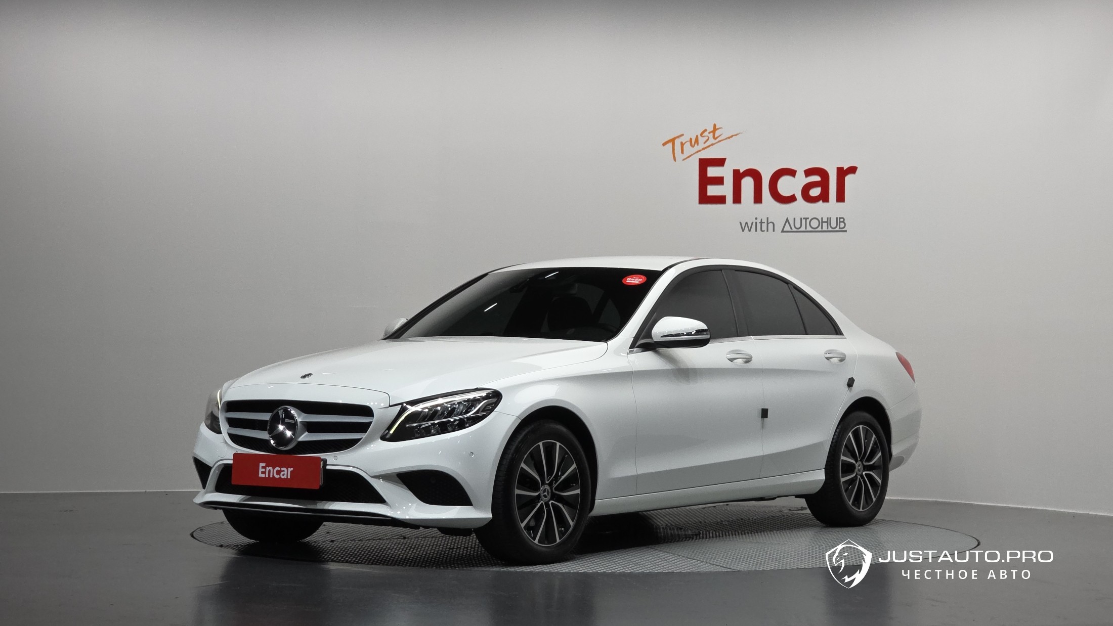 Автомобиль Mercedes-Benz C-Class
