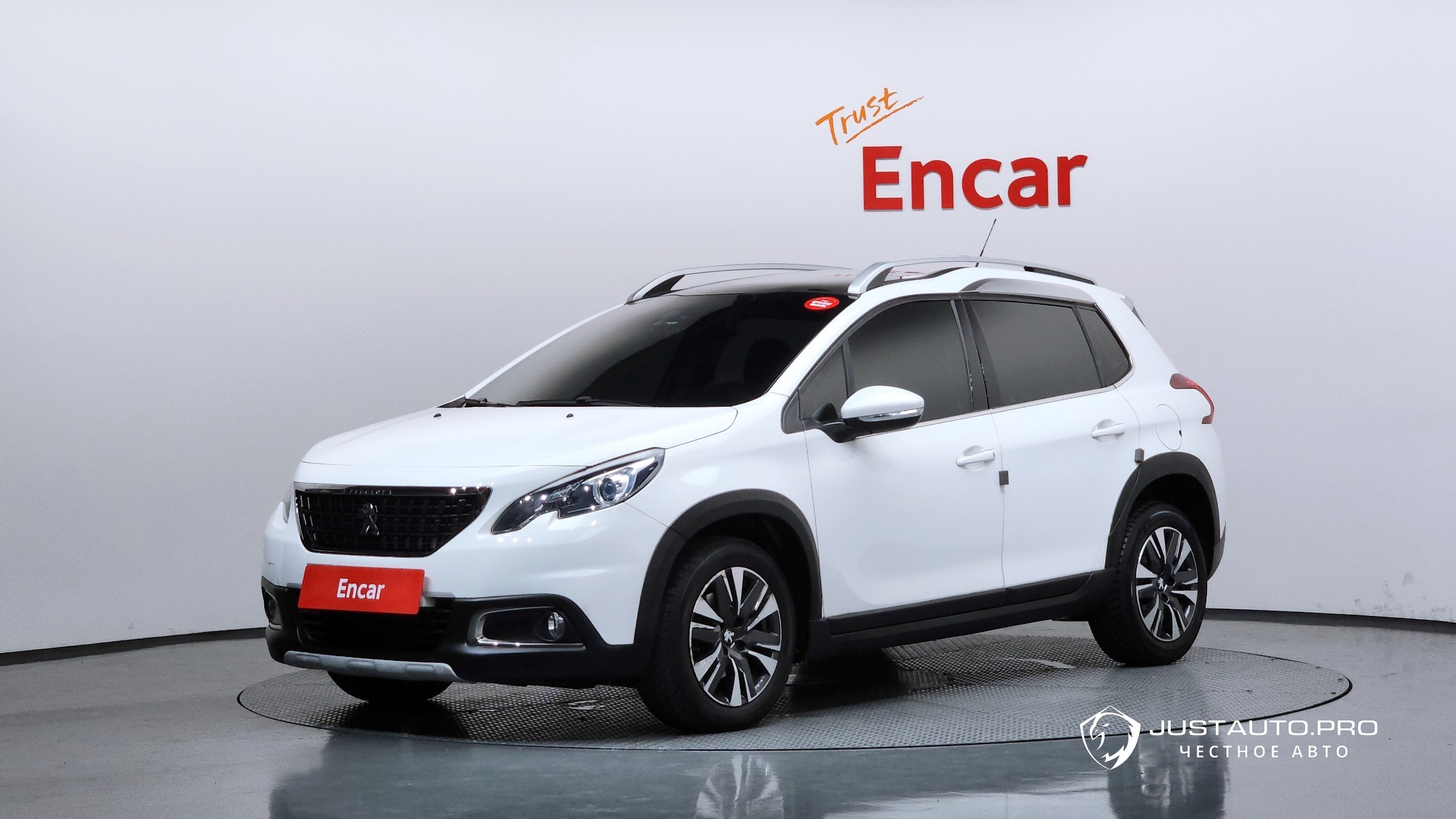 Автомобиль Peugeot 2008