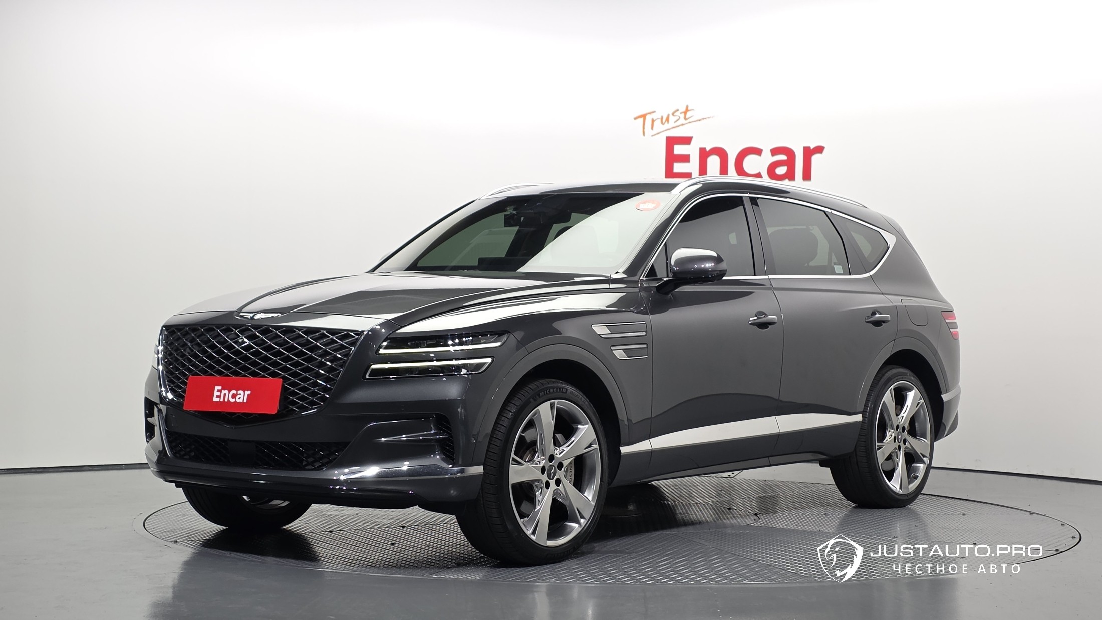 Автомобиль Genesis GV80