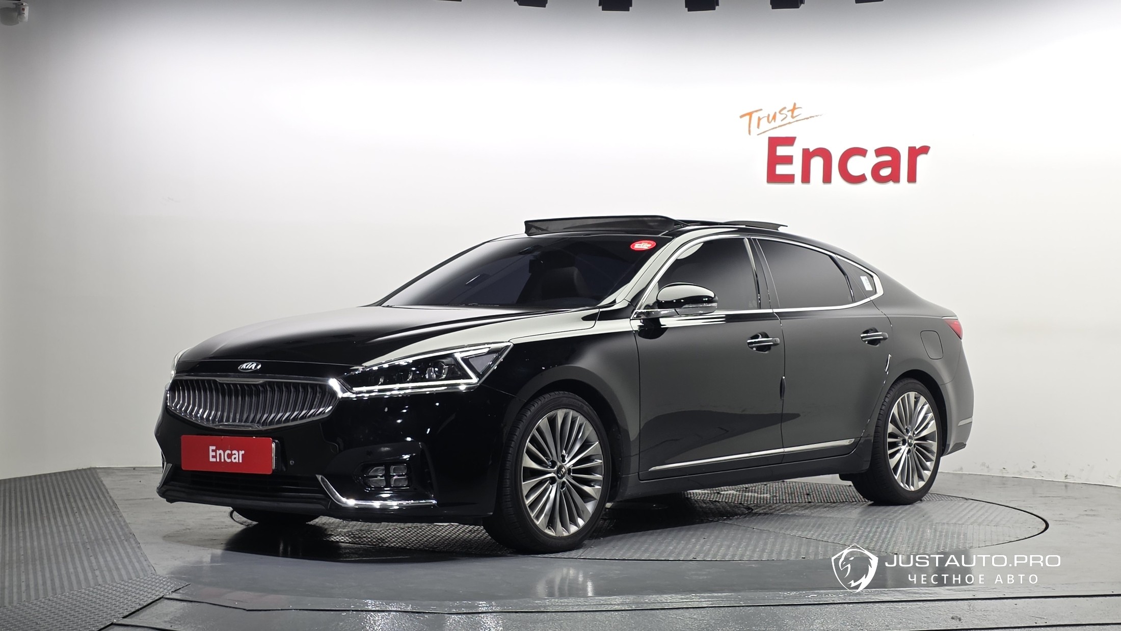 Автомобиль Kia K7