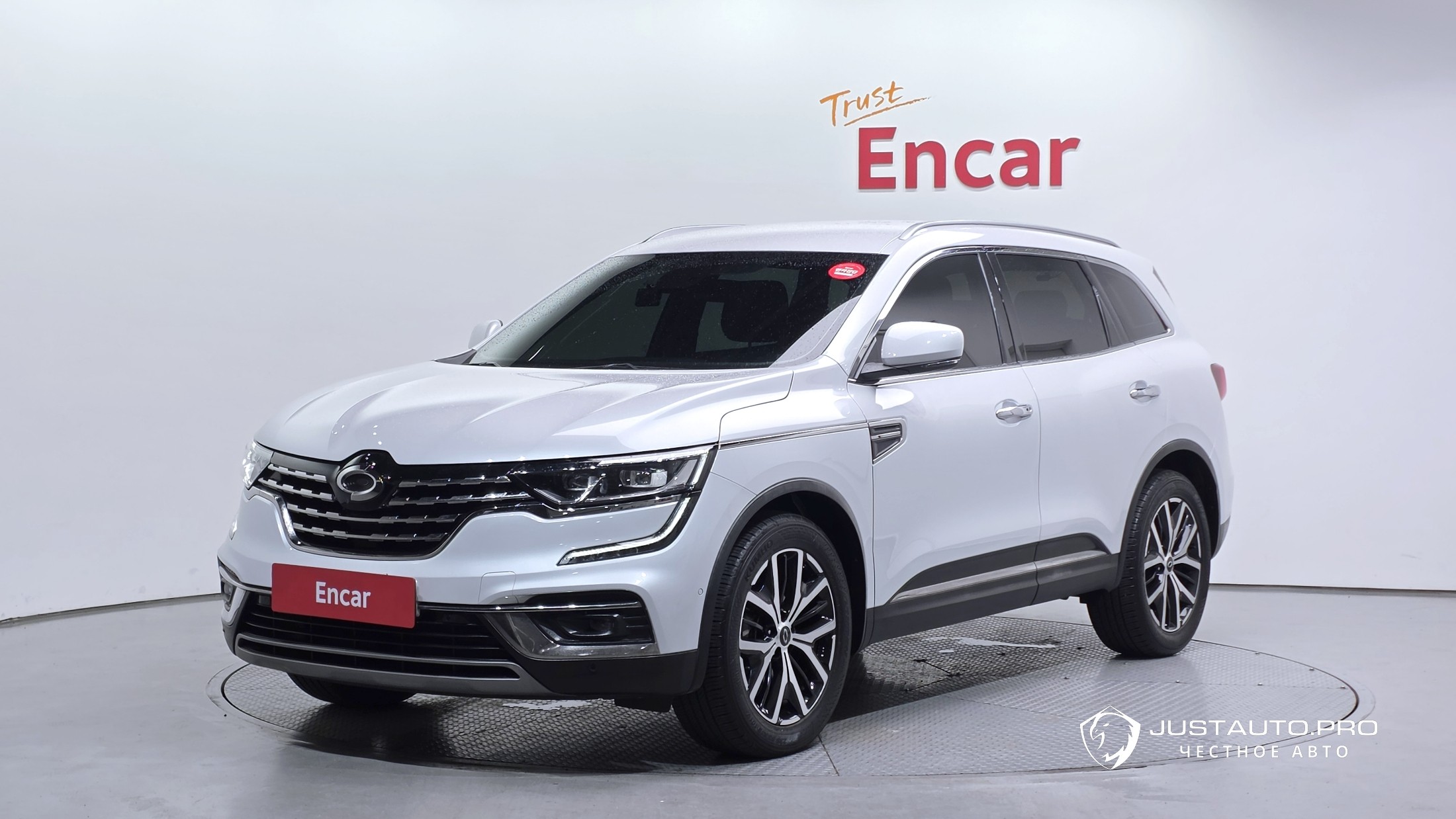 Автомобиль Renault-KoreaSamsung QM6