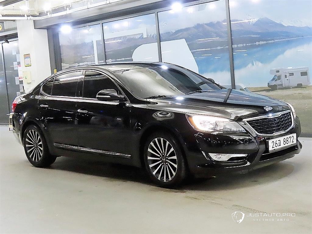 Автомобиль Kia K7