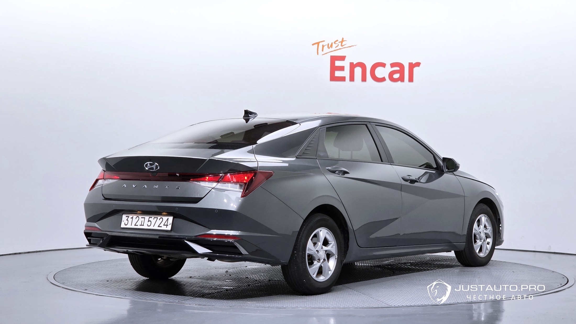 Автомобиль Hyundai AVANTE