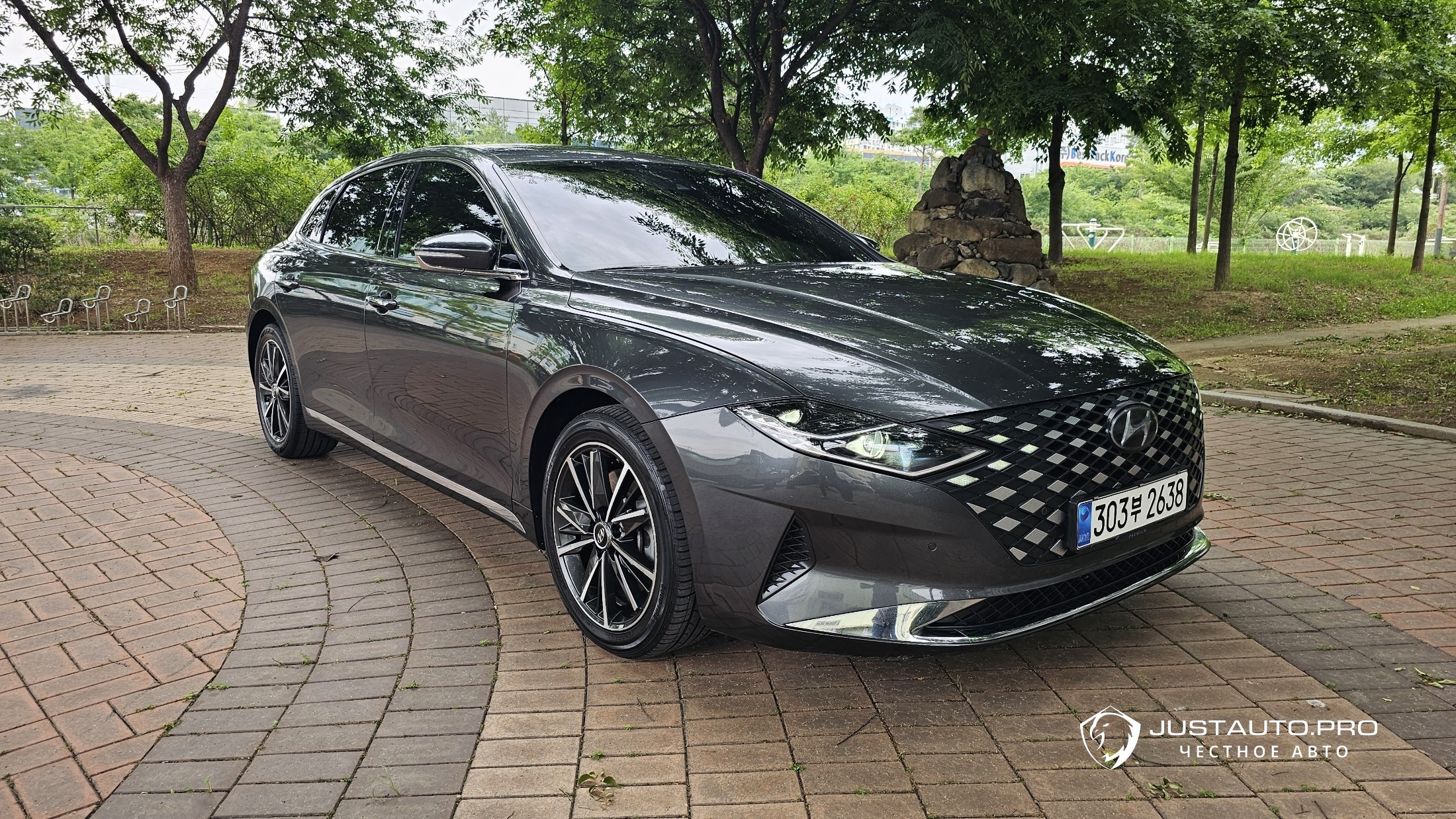 Автомобиль Hyundai Grandeur