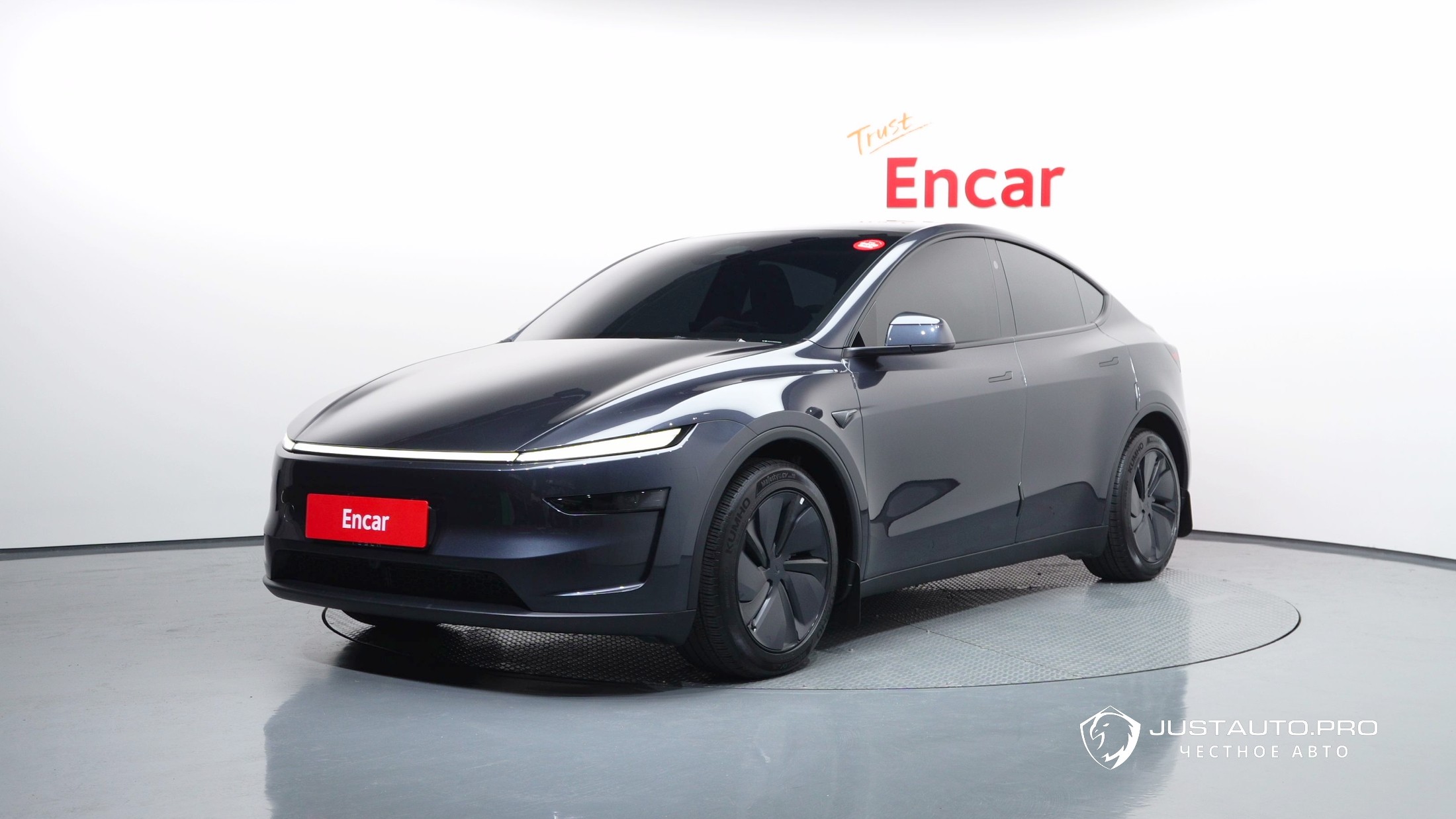 Автомобиль Tesla Model Y